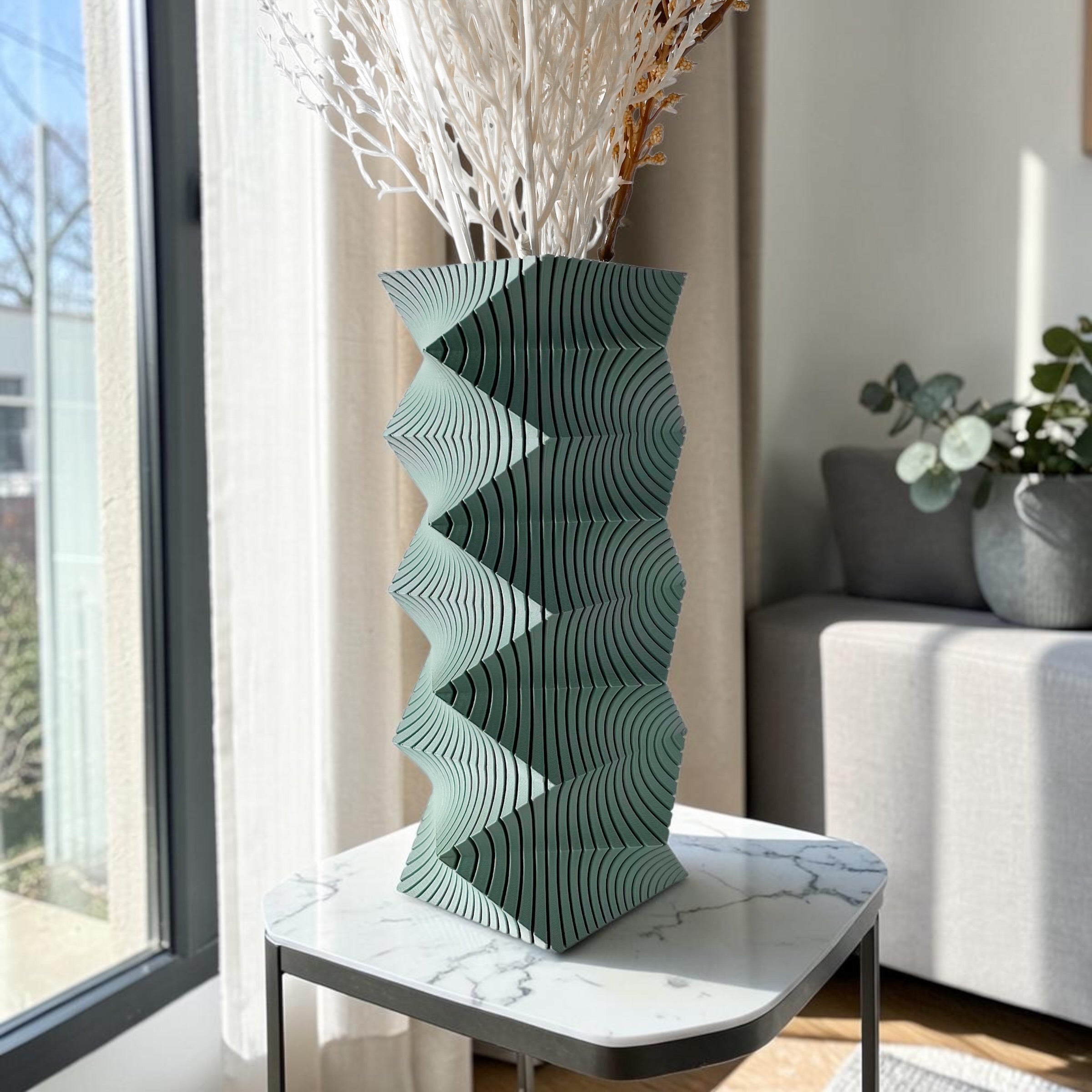 Anio Vase