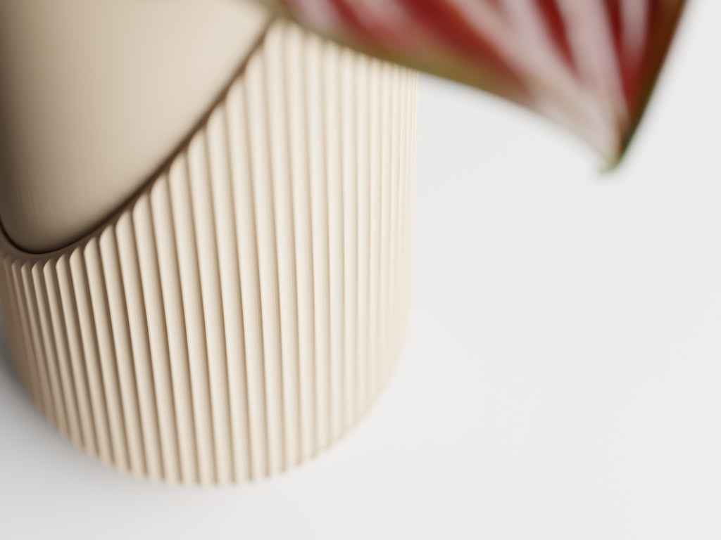 Encastra – Layers of beauty. Depth of style.