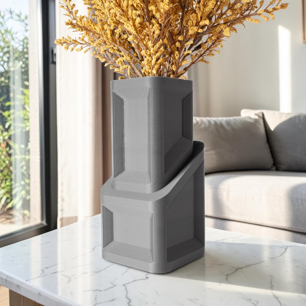 Cano Vase