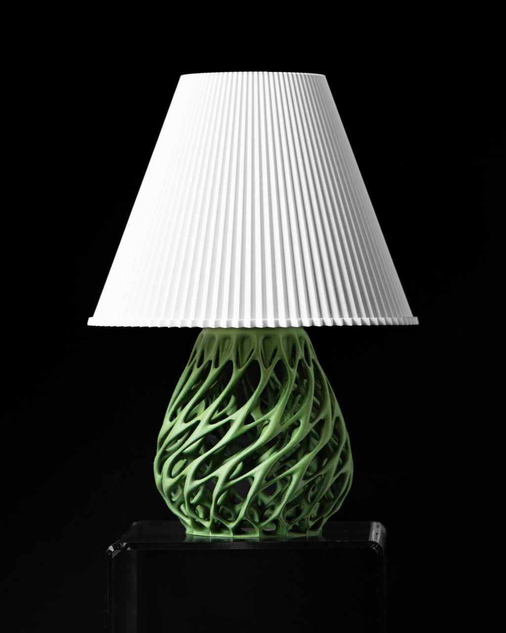 The Twisted Table Lamp