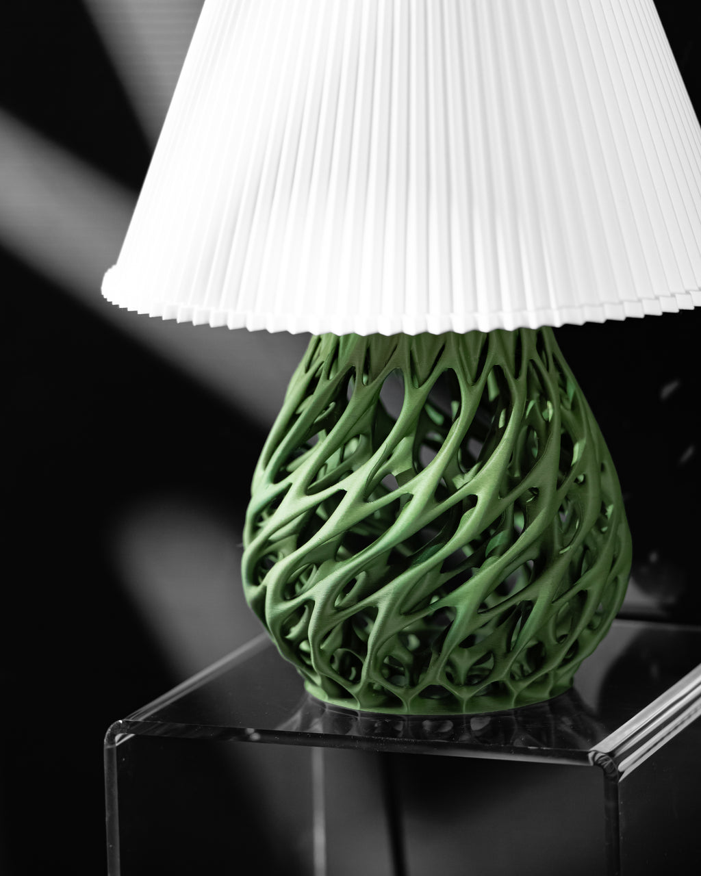 The Twisted Table Lamp