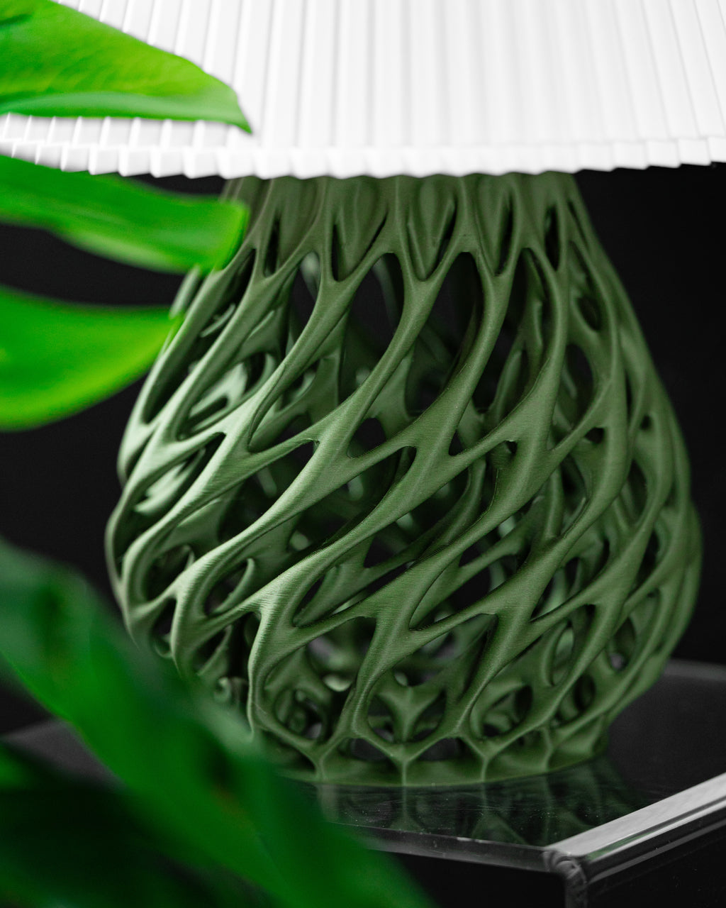 The Twisted Table Lamp