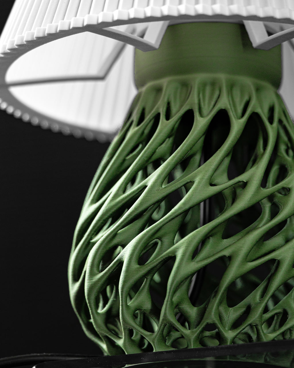 The Twisted Table Lamp