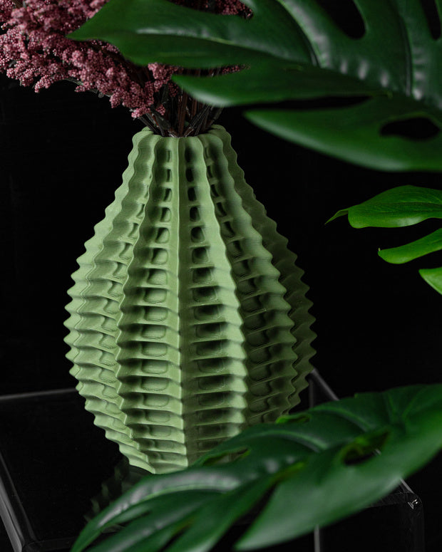 Ribbed Flower Vase