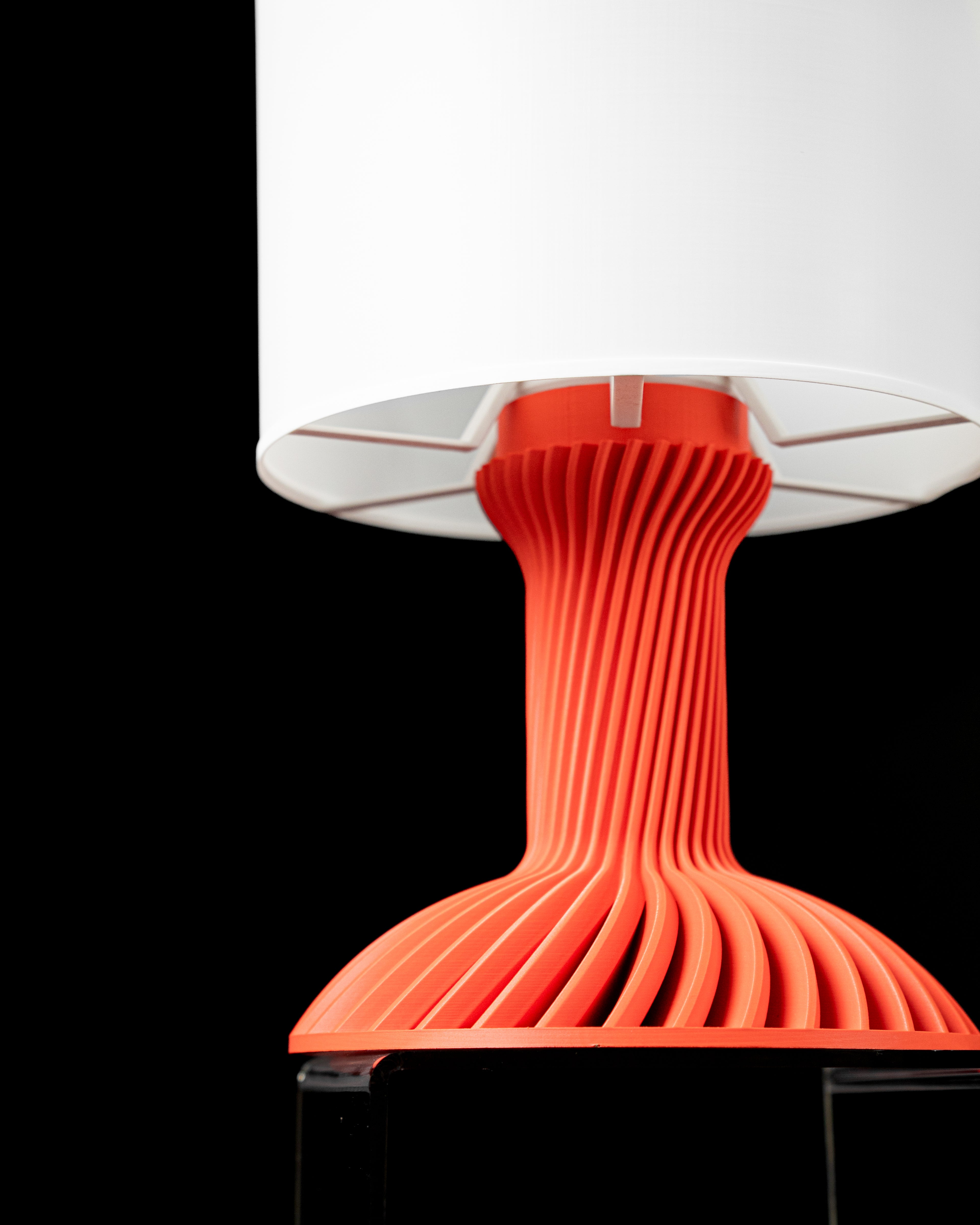 The Ridged Table Lamp