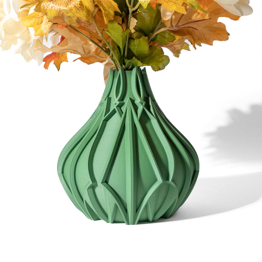 Arvin Flower Vase