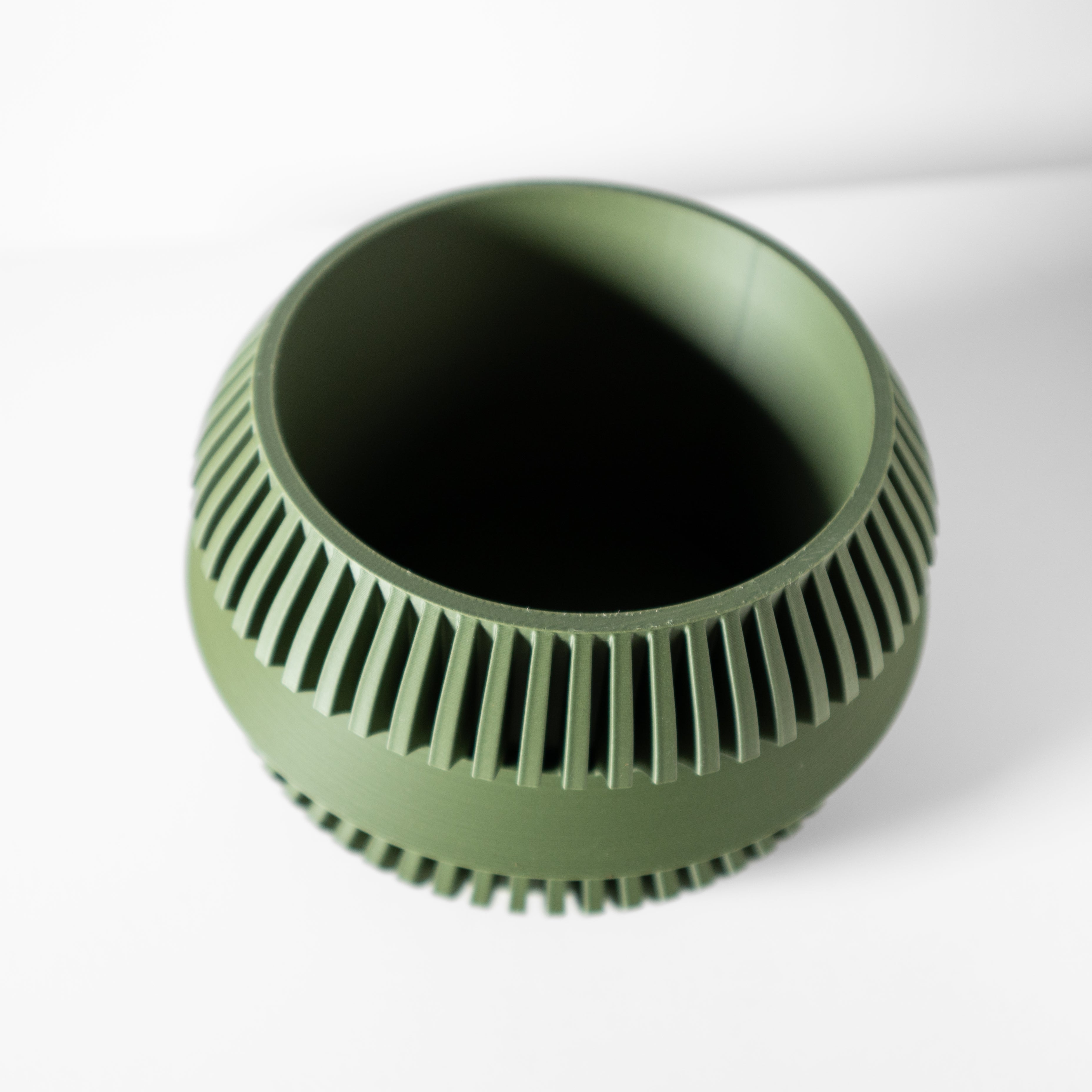 Uldol Planter Pot