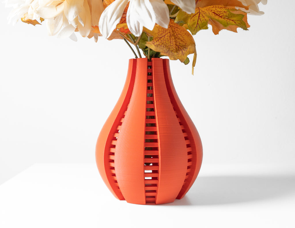 Arik Vase