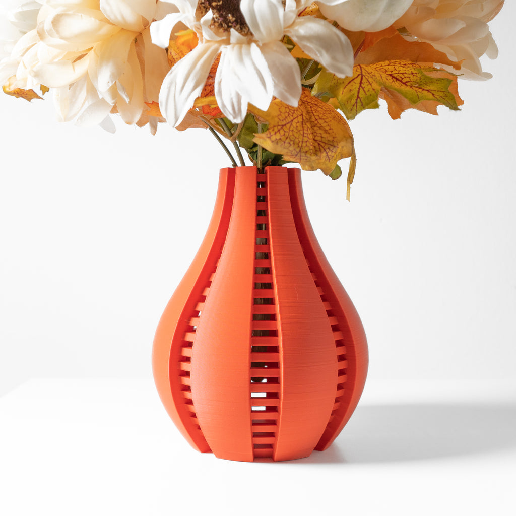 Arik Vase