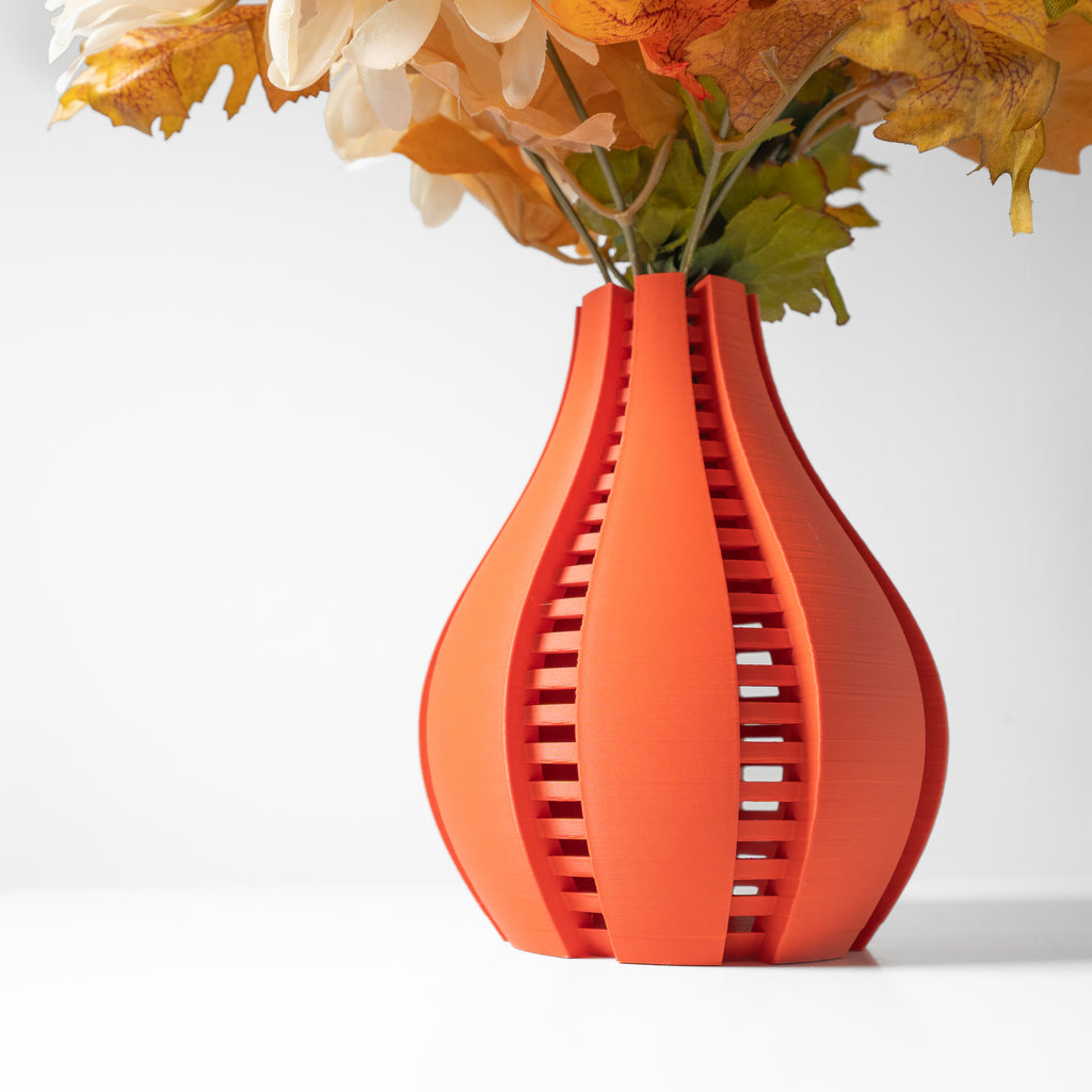 Arik Vase