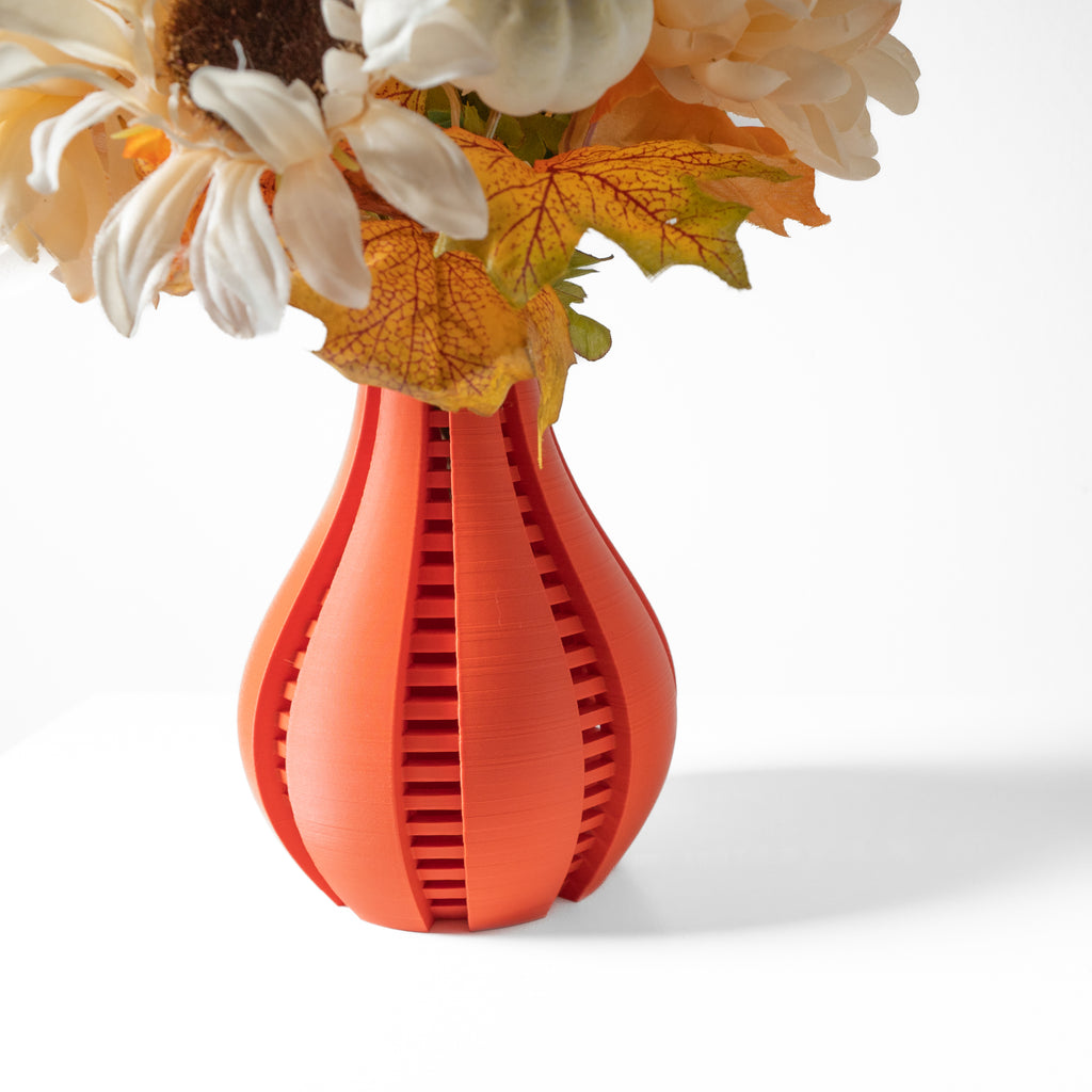 Arik Vase