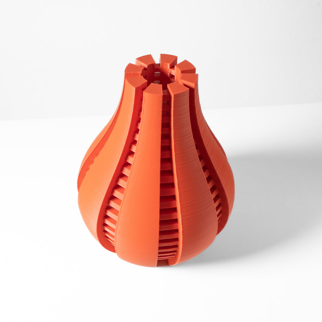 Arik Vase