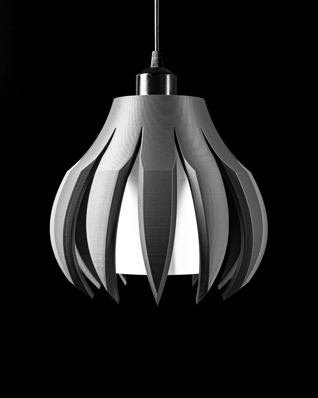 The Claw Pendant Lamp