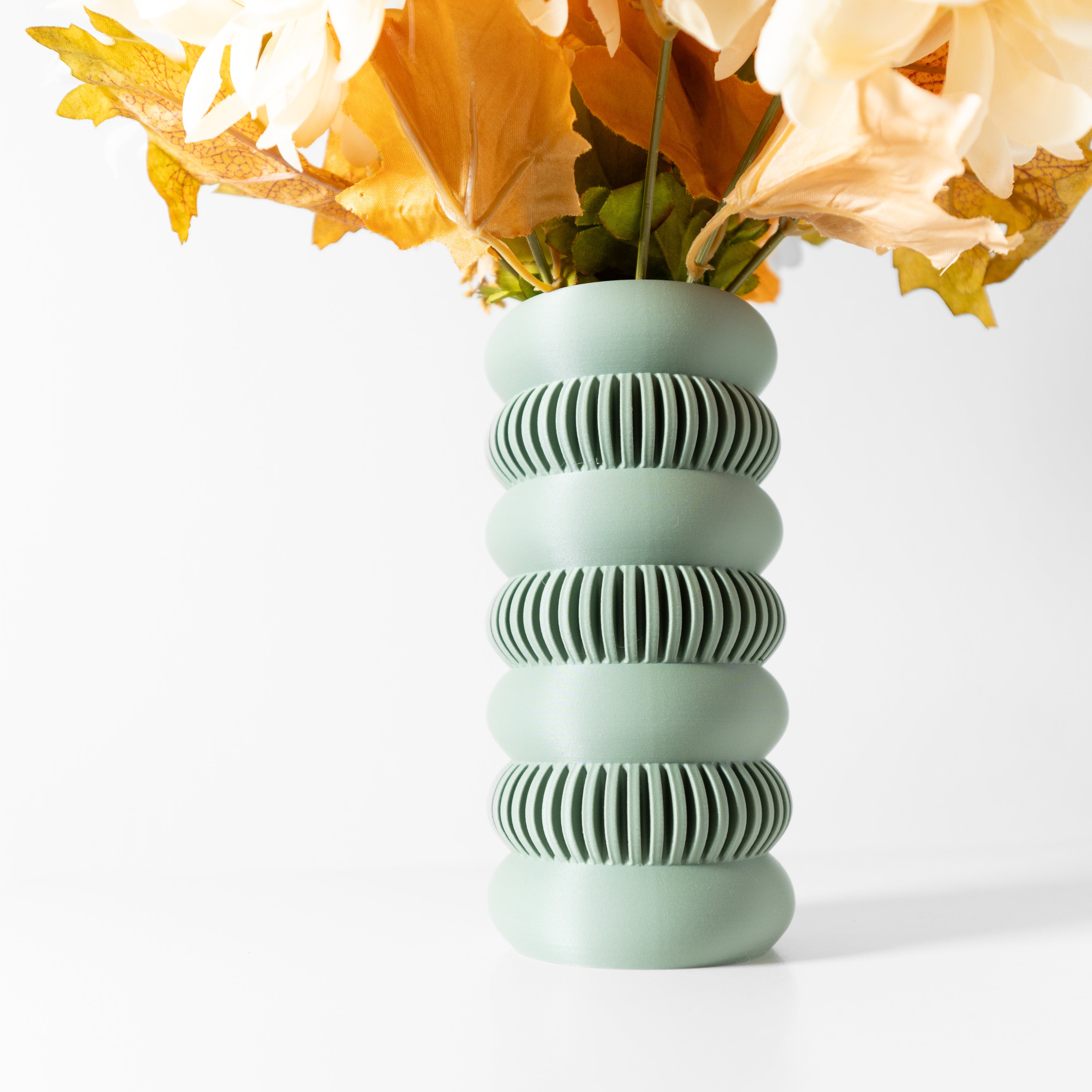 Jino Vase
