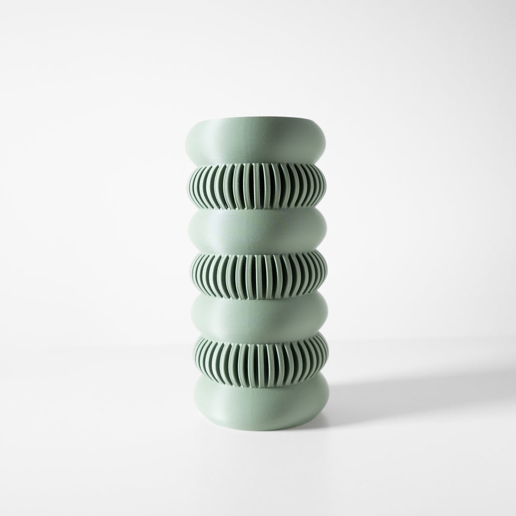 Jino Vase