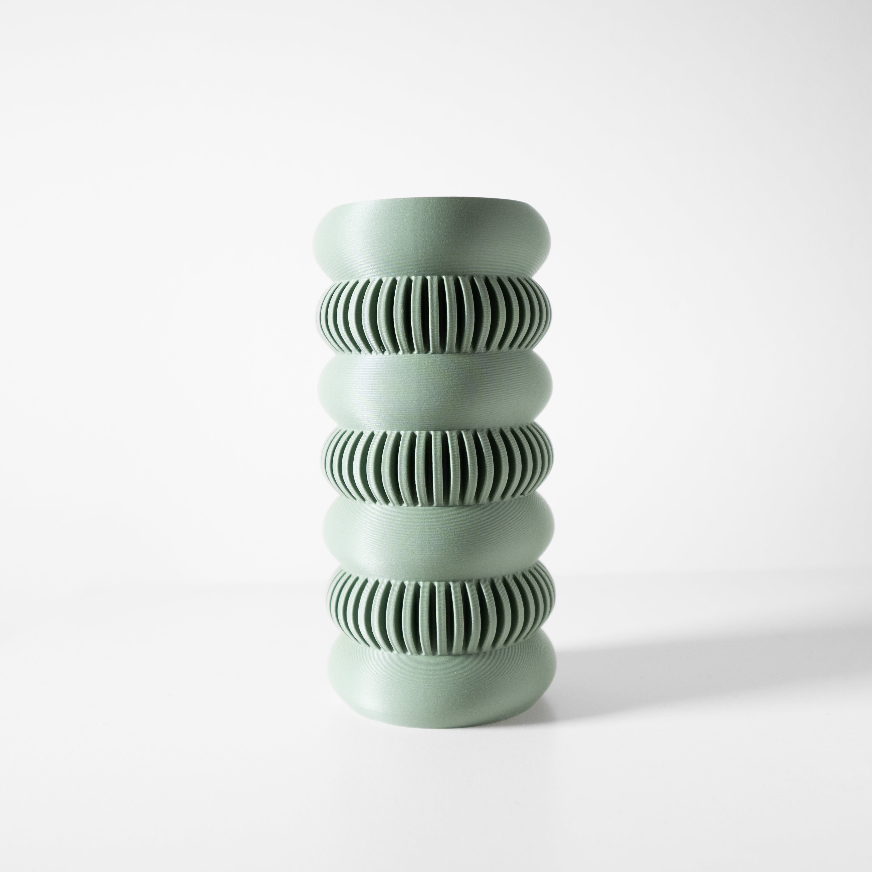 Jino Vase