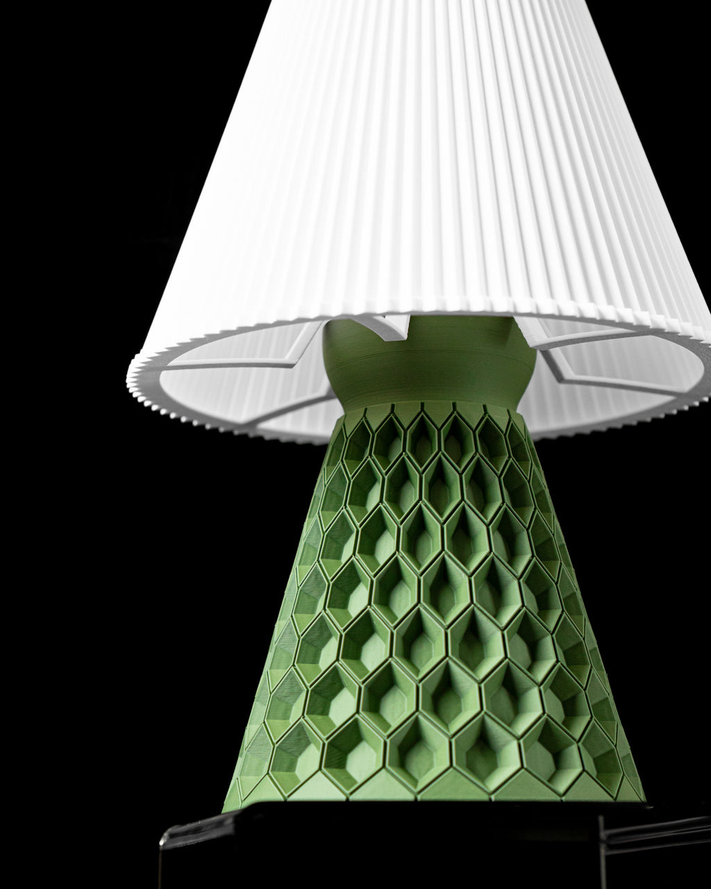 The Hexa Table Lamp