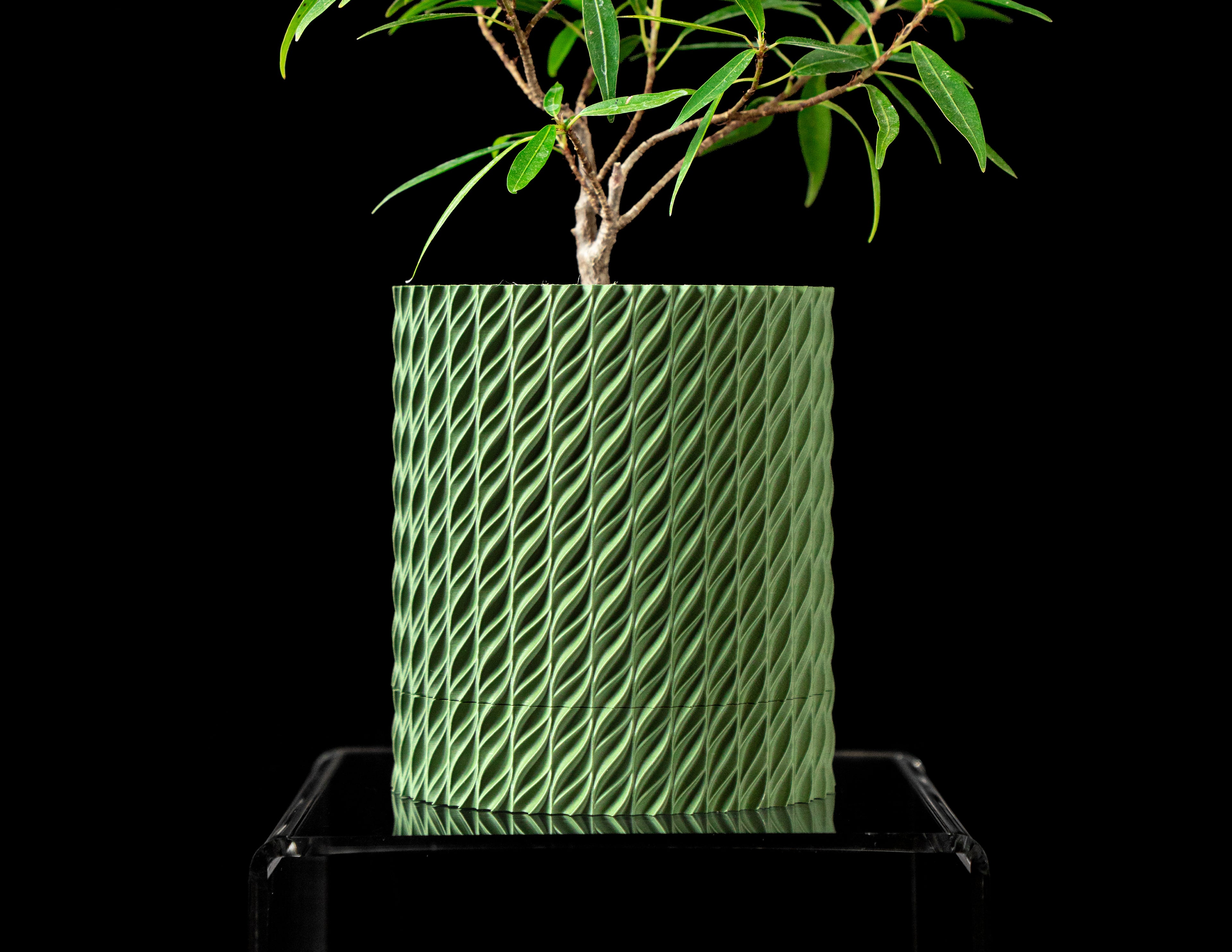 Flow Planter Pot