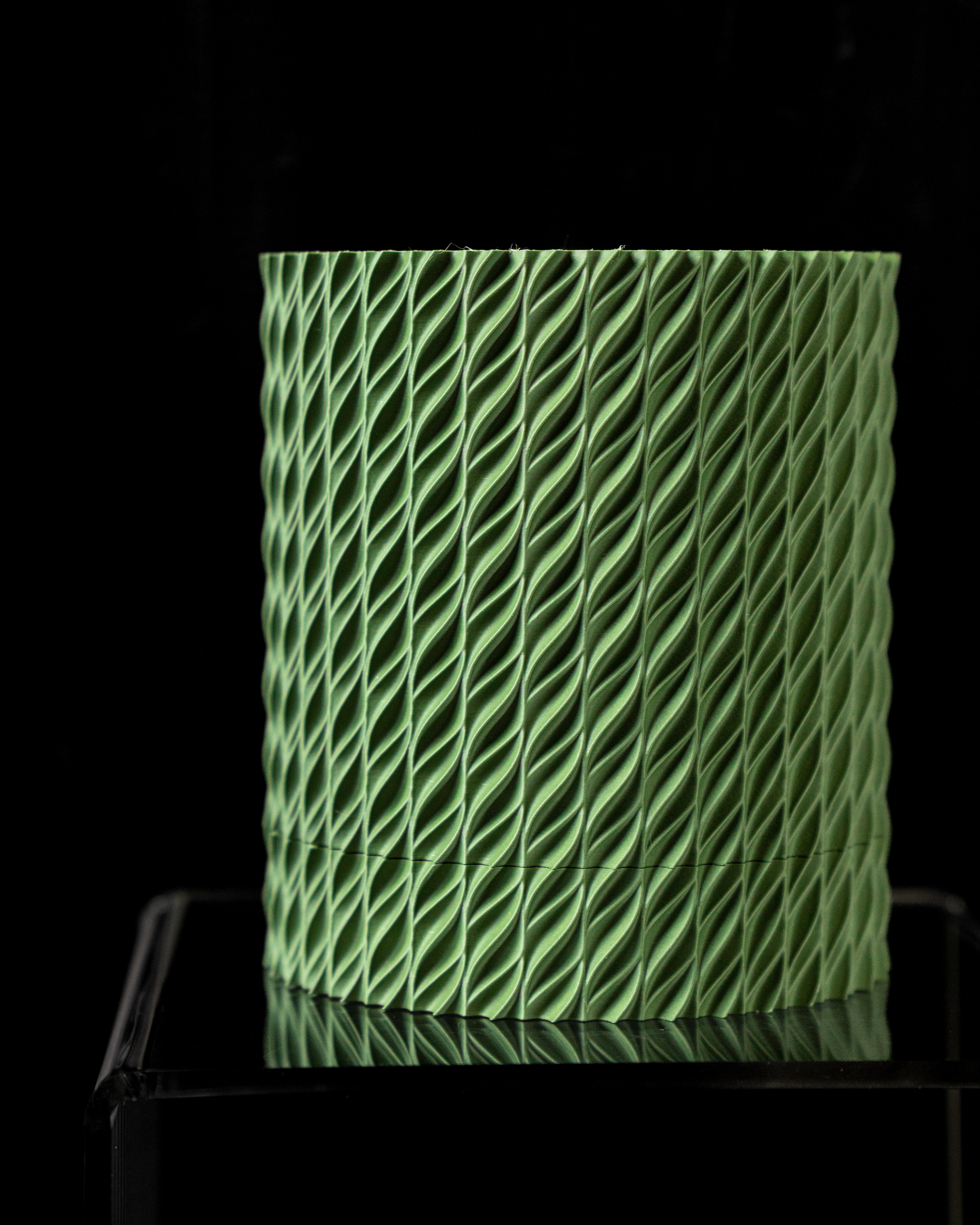 Flow Planter Pot