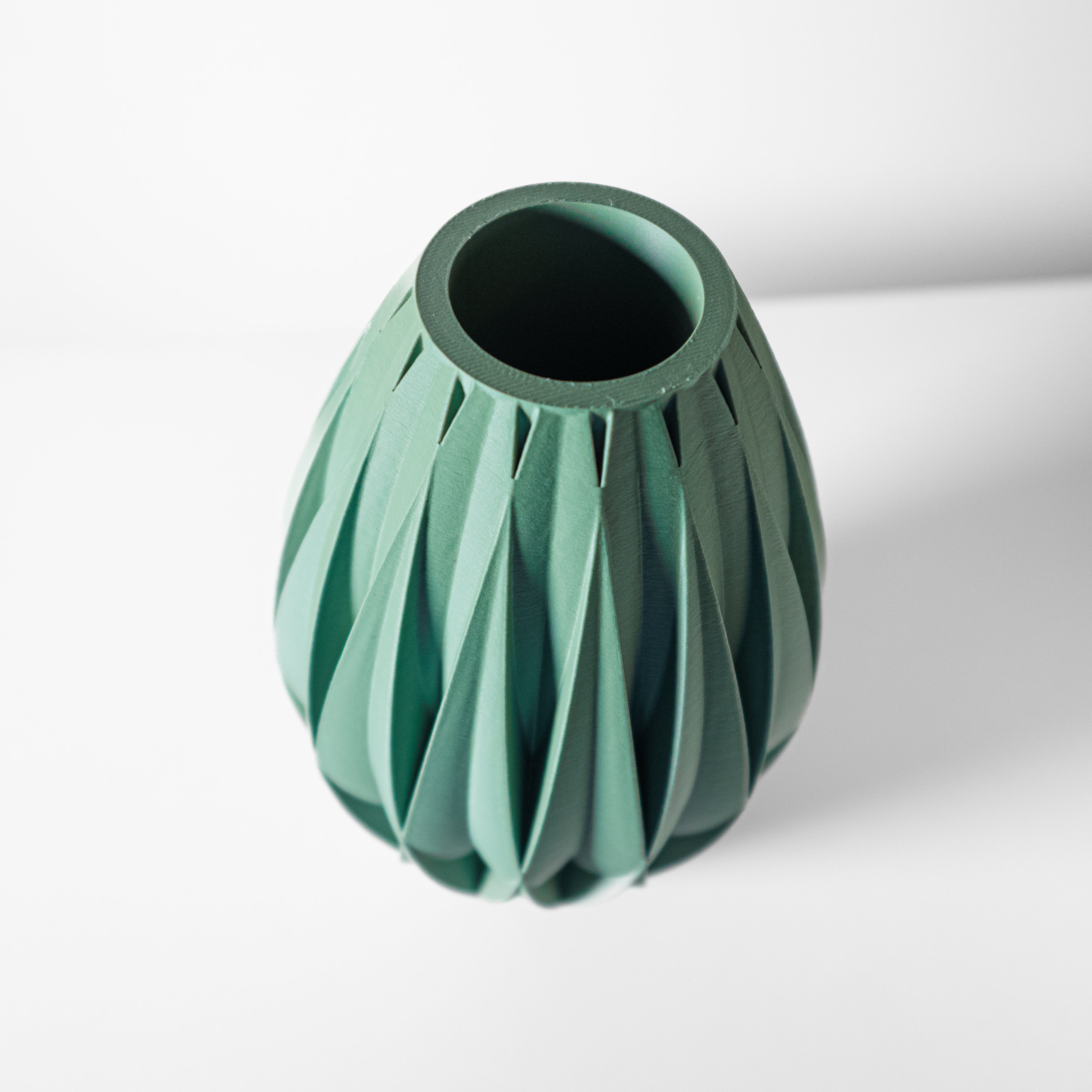 Kivra Vase