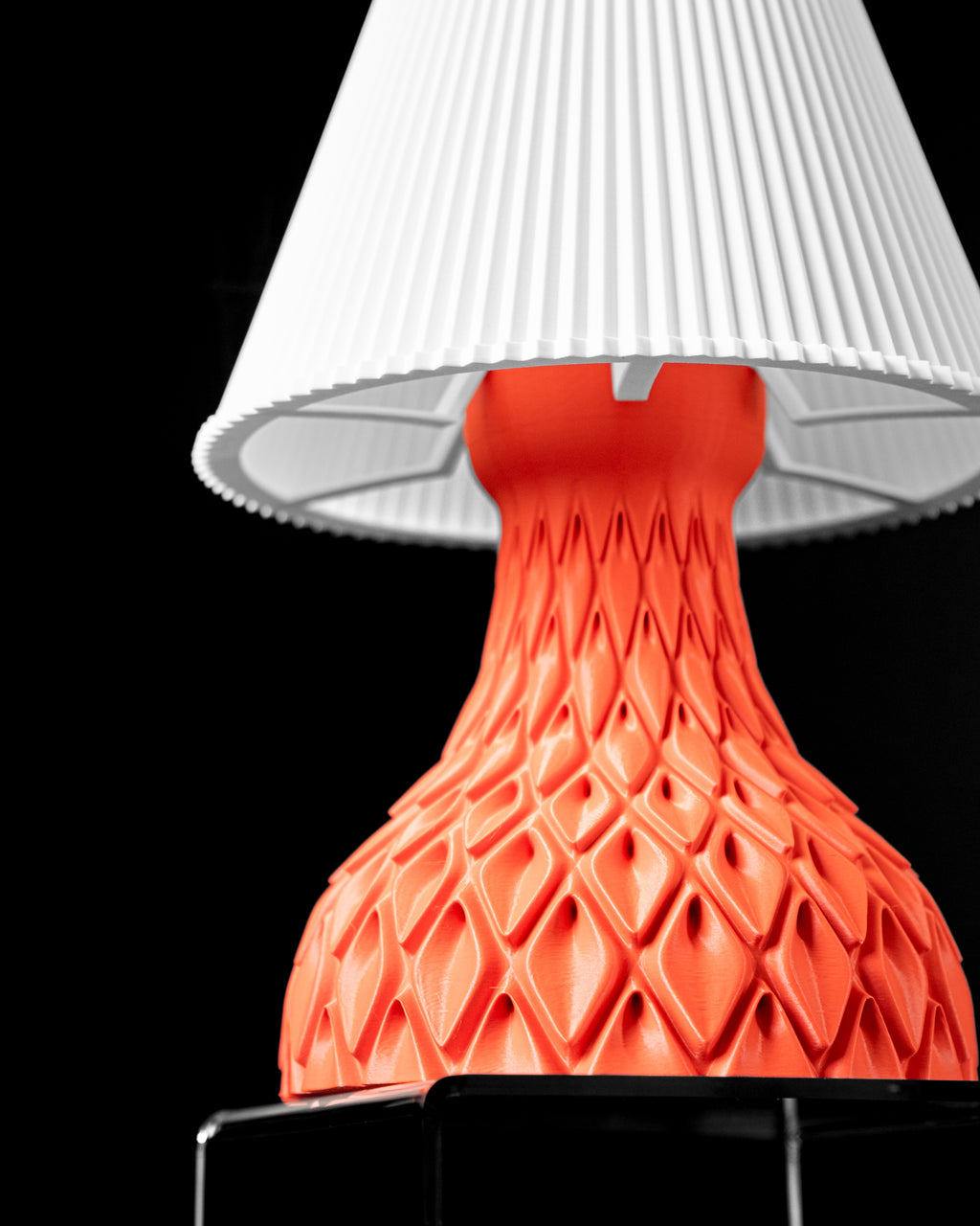 The Petal Table Lamp