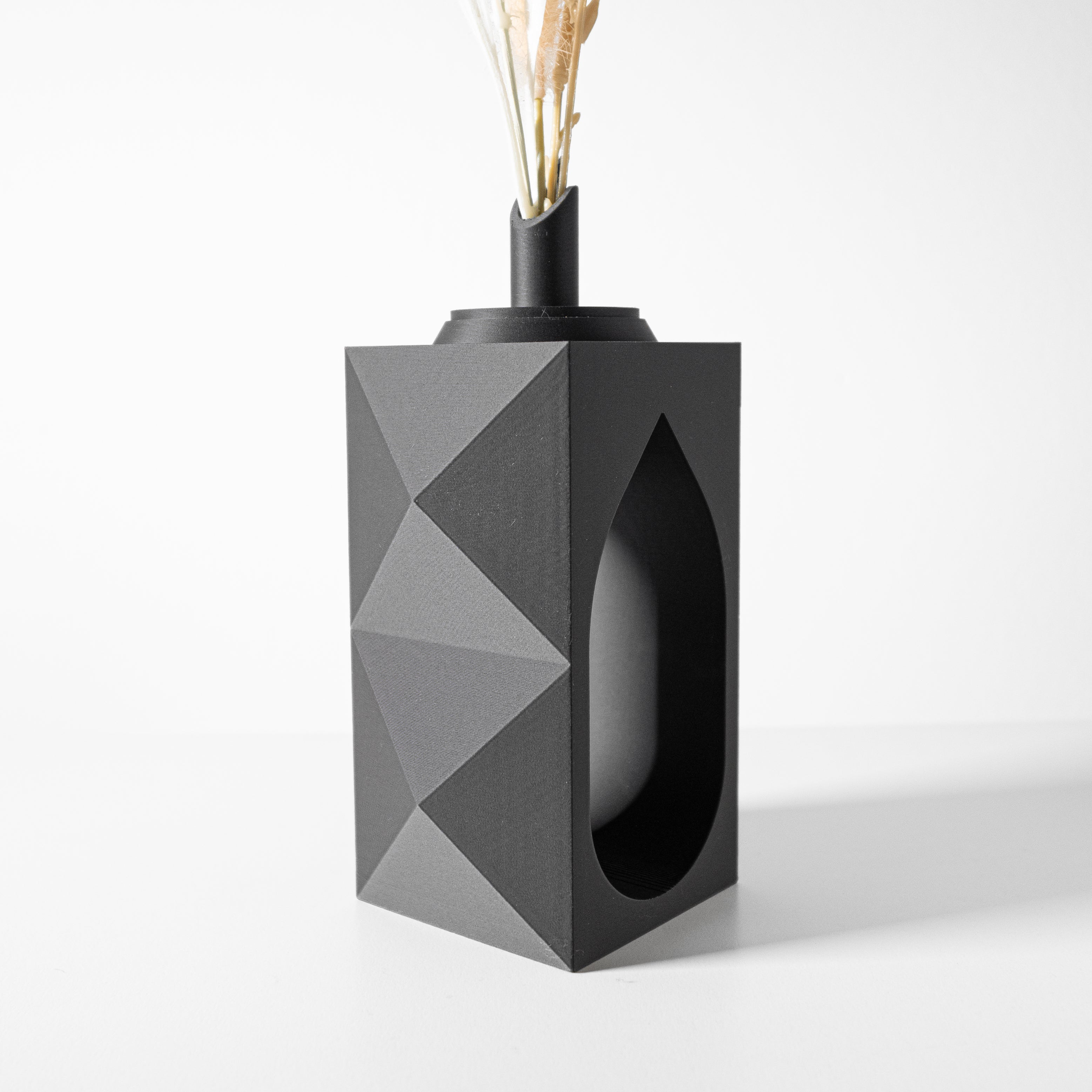Lati Vase