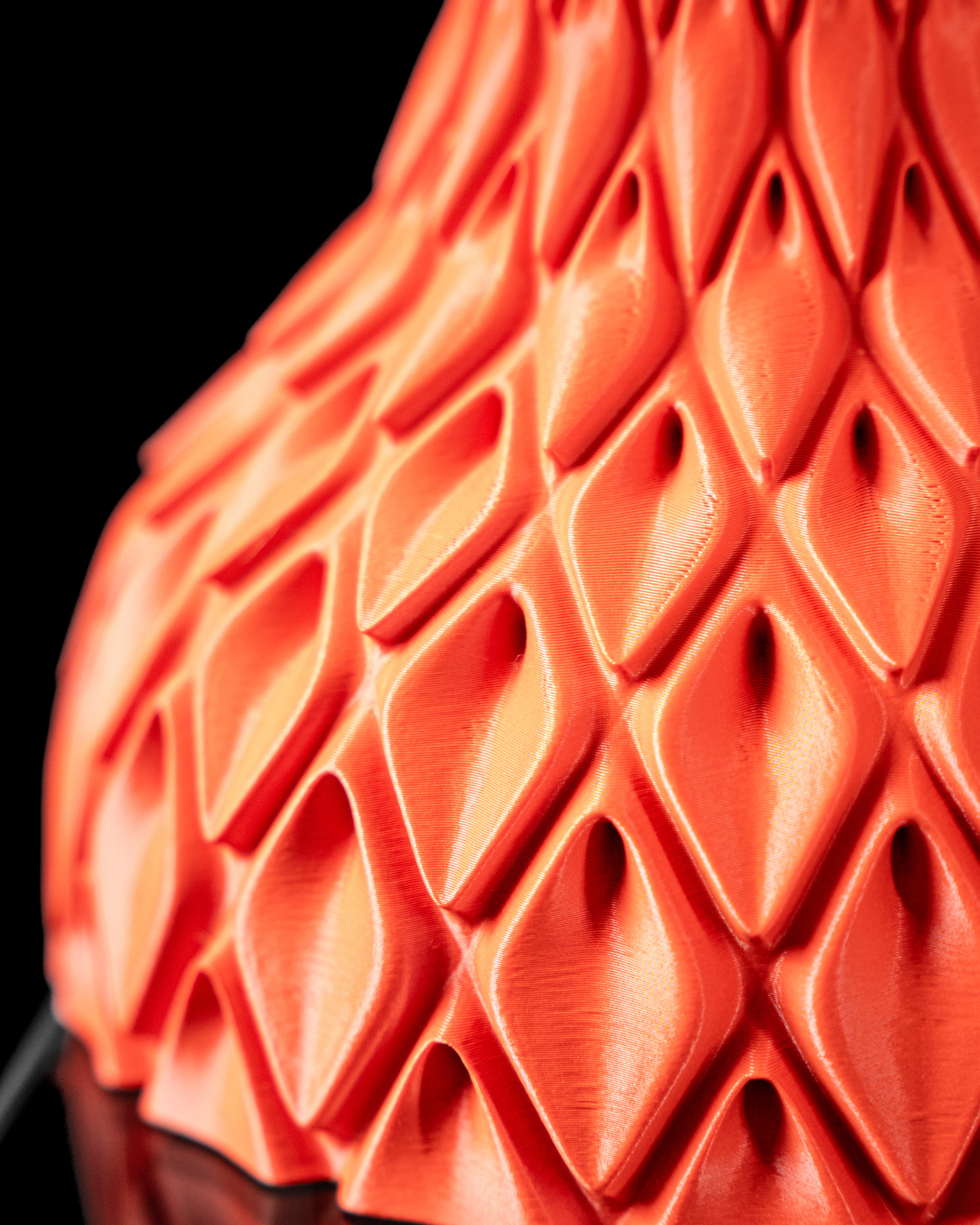 The Petal Table Lamp