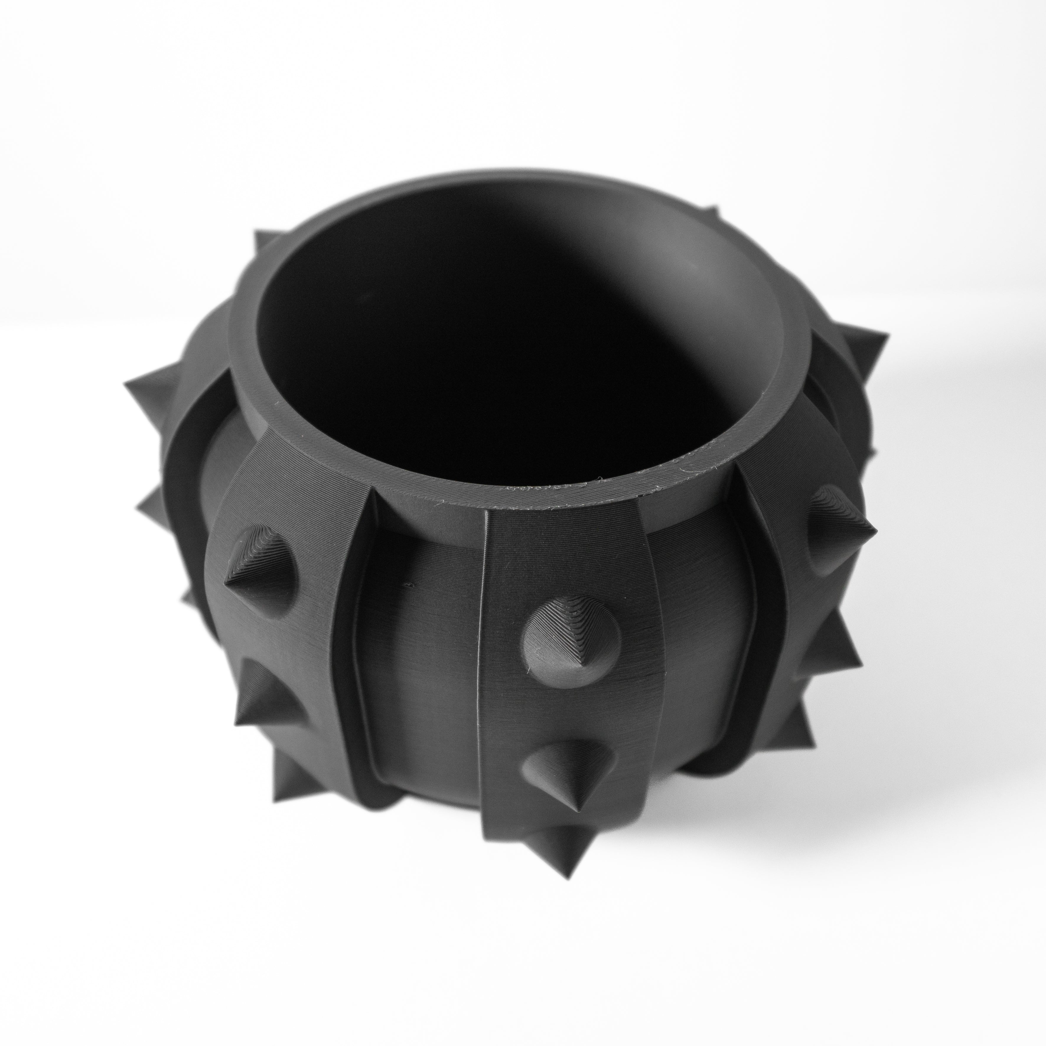 Alver Planter Pot