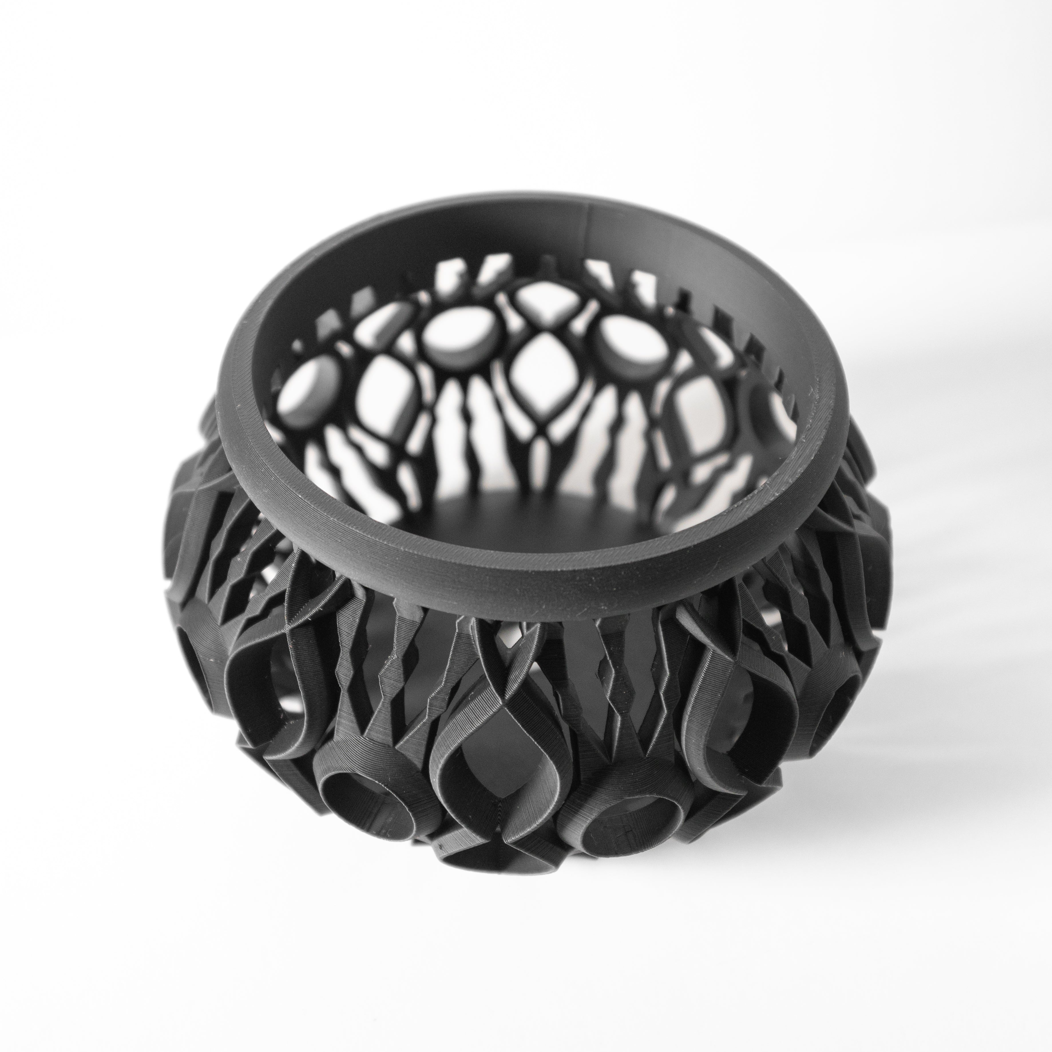 Lyren Planter