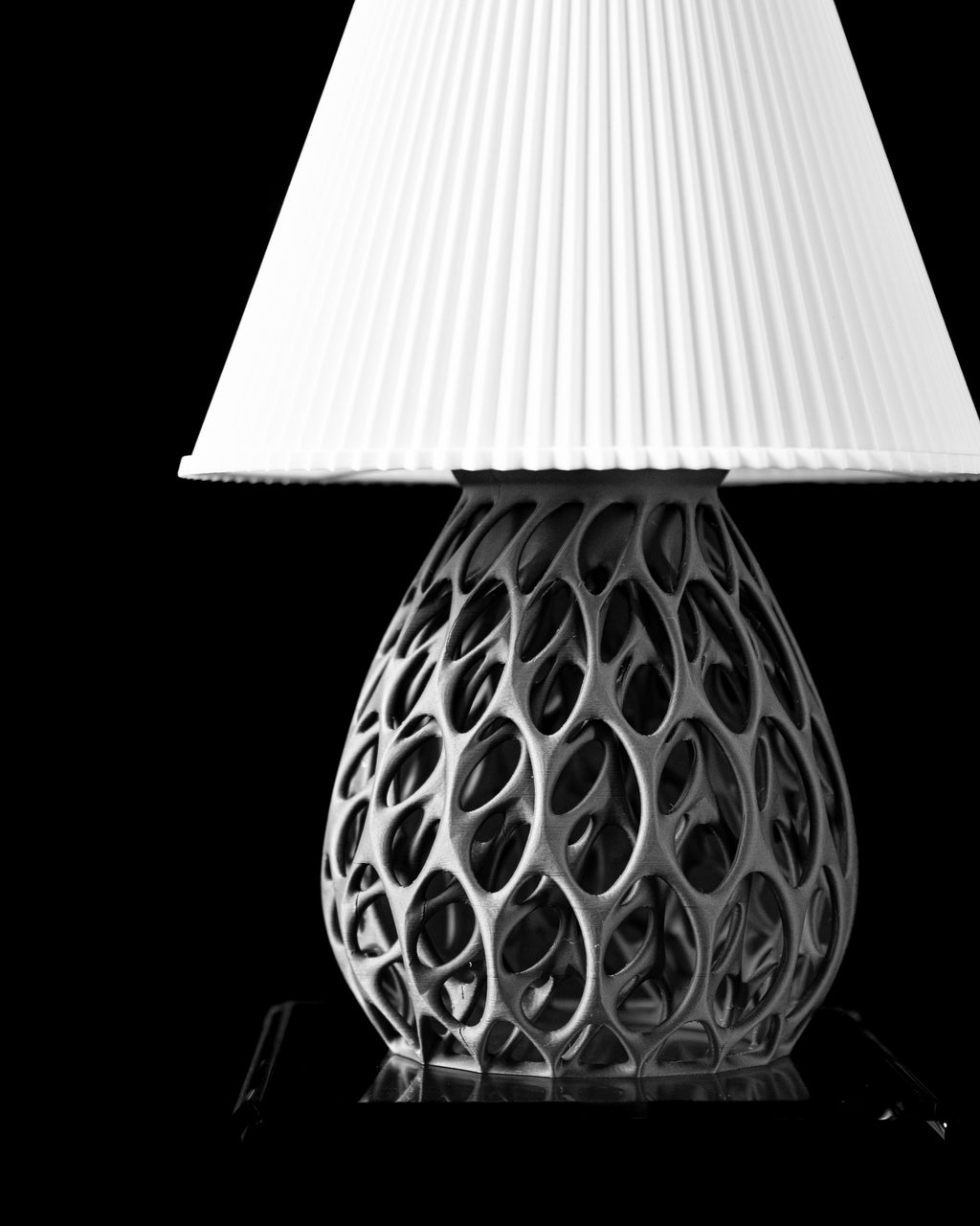 The Invader Table Lamp 02