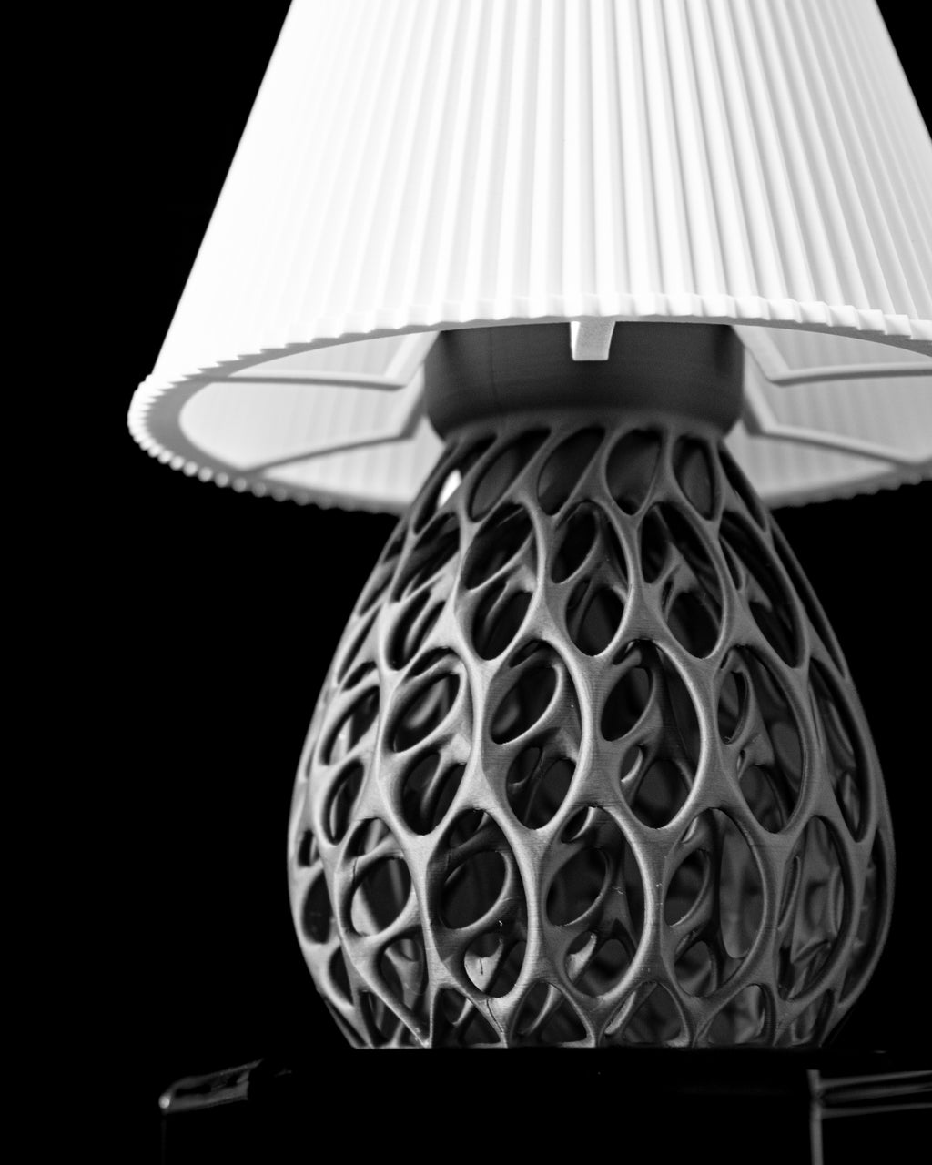 The Invader Table Lamp 02
