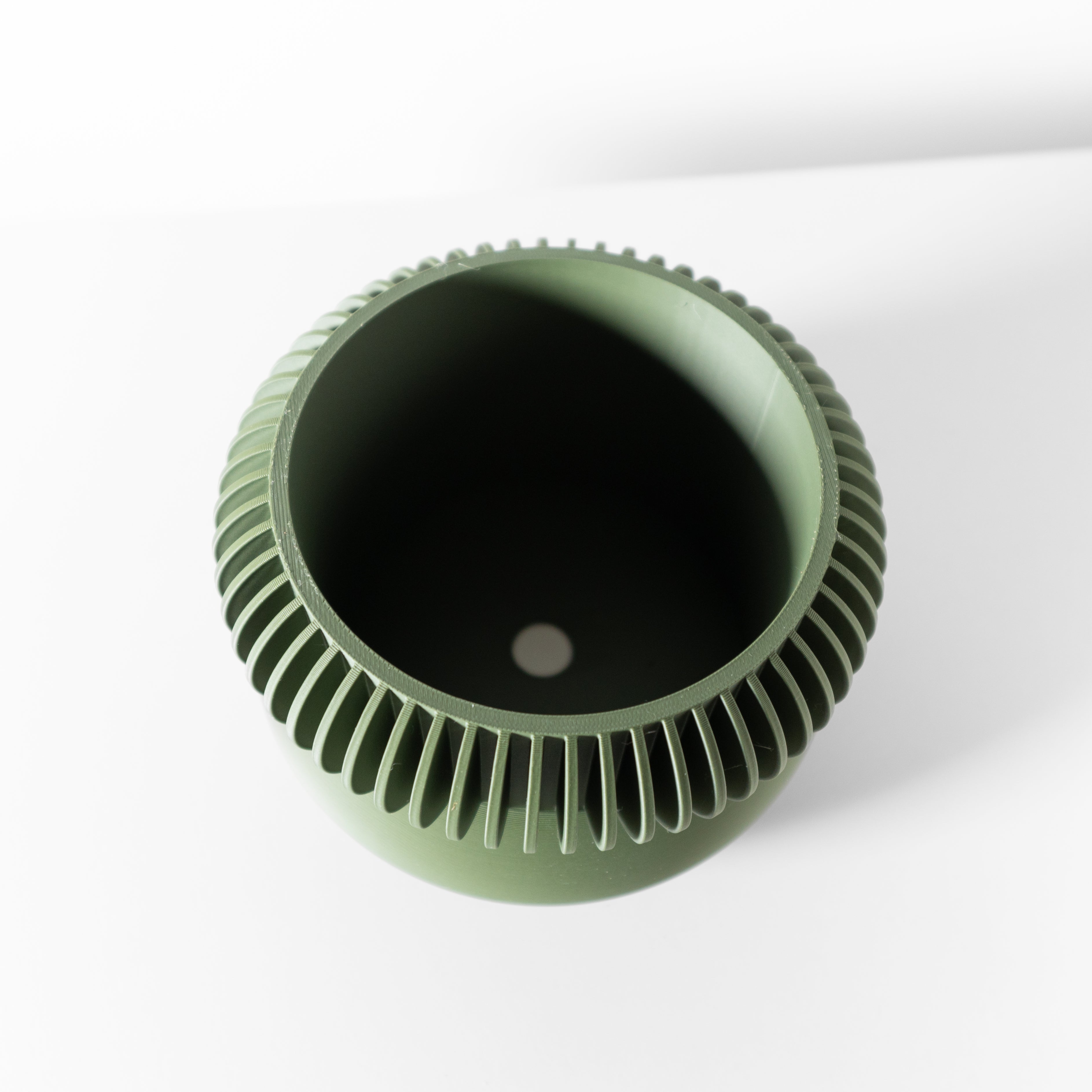 Elomi Planter