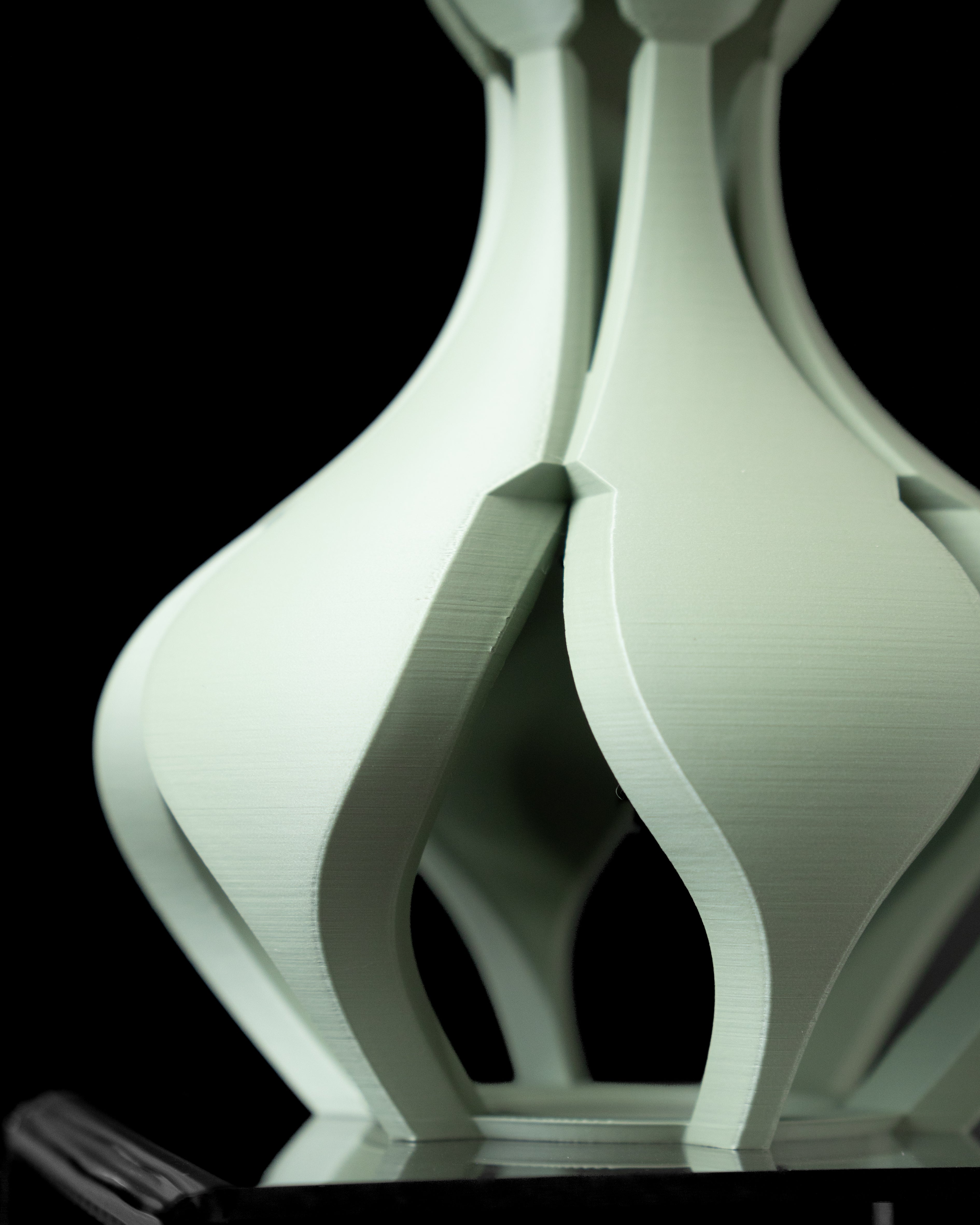 The Zari Table Lamp