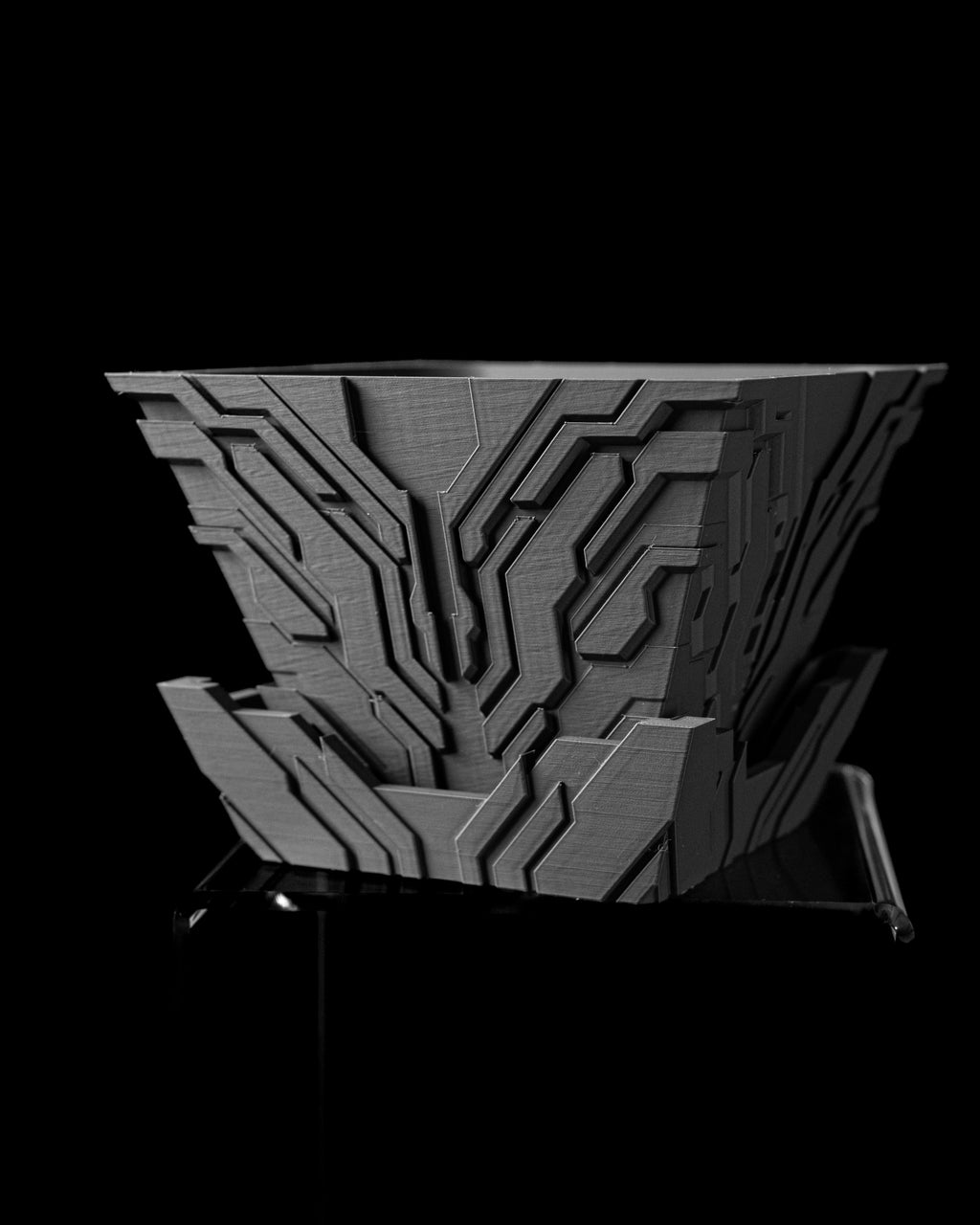 Uplink Planter Pot