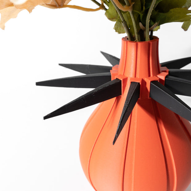Maven Flower Vase