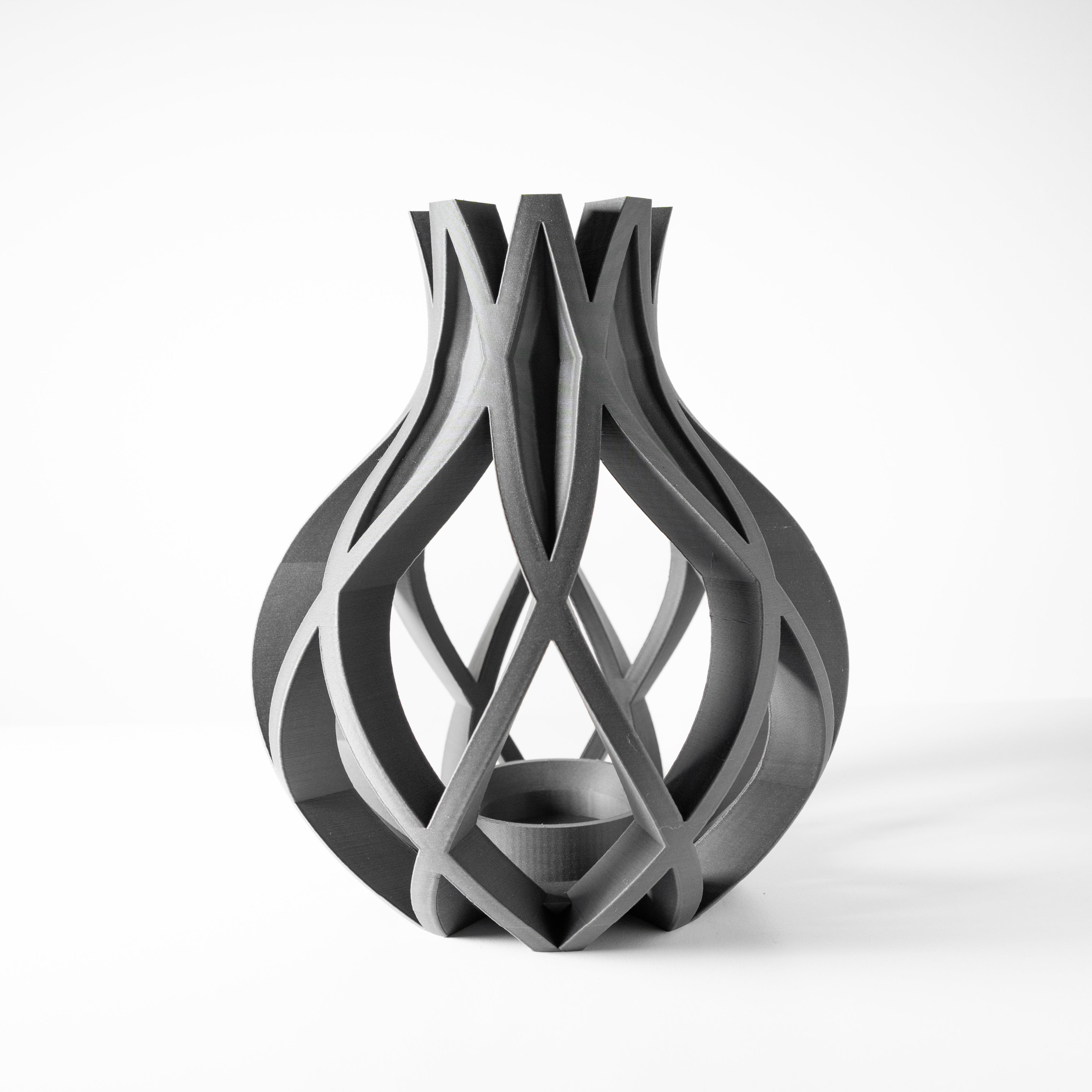 Oukan Vase