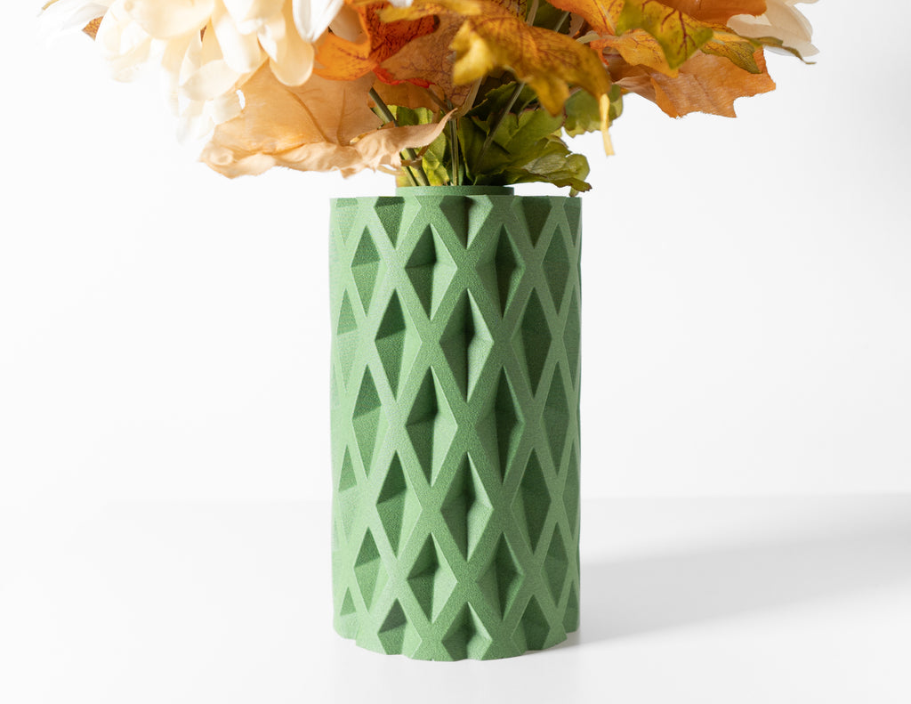 Kymara Vase