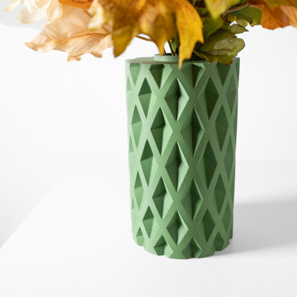 Kymara Vase