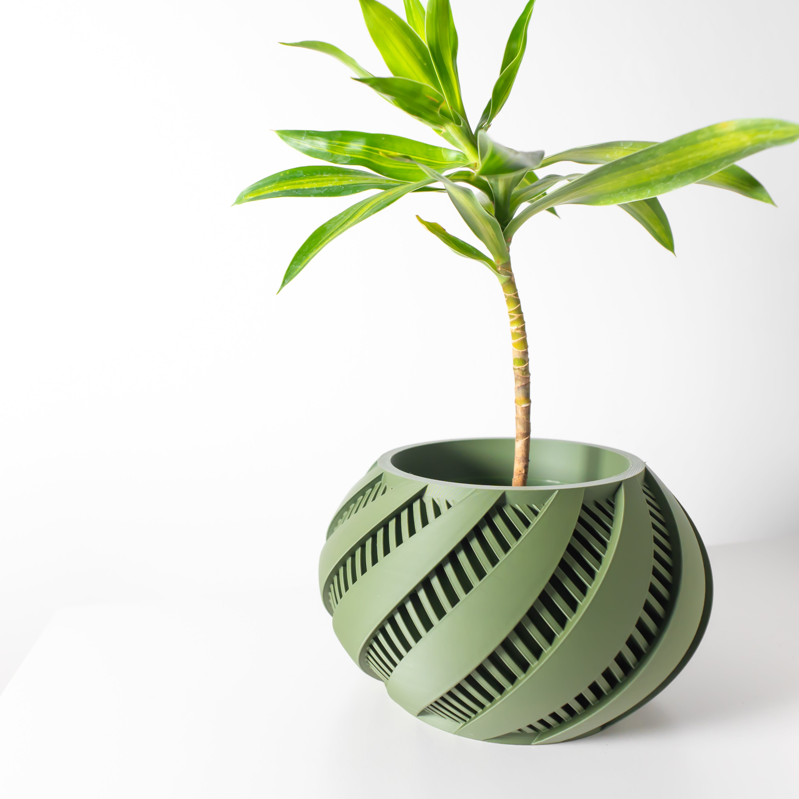 Krato Planter Pot