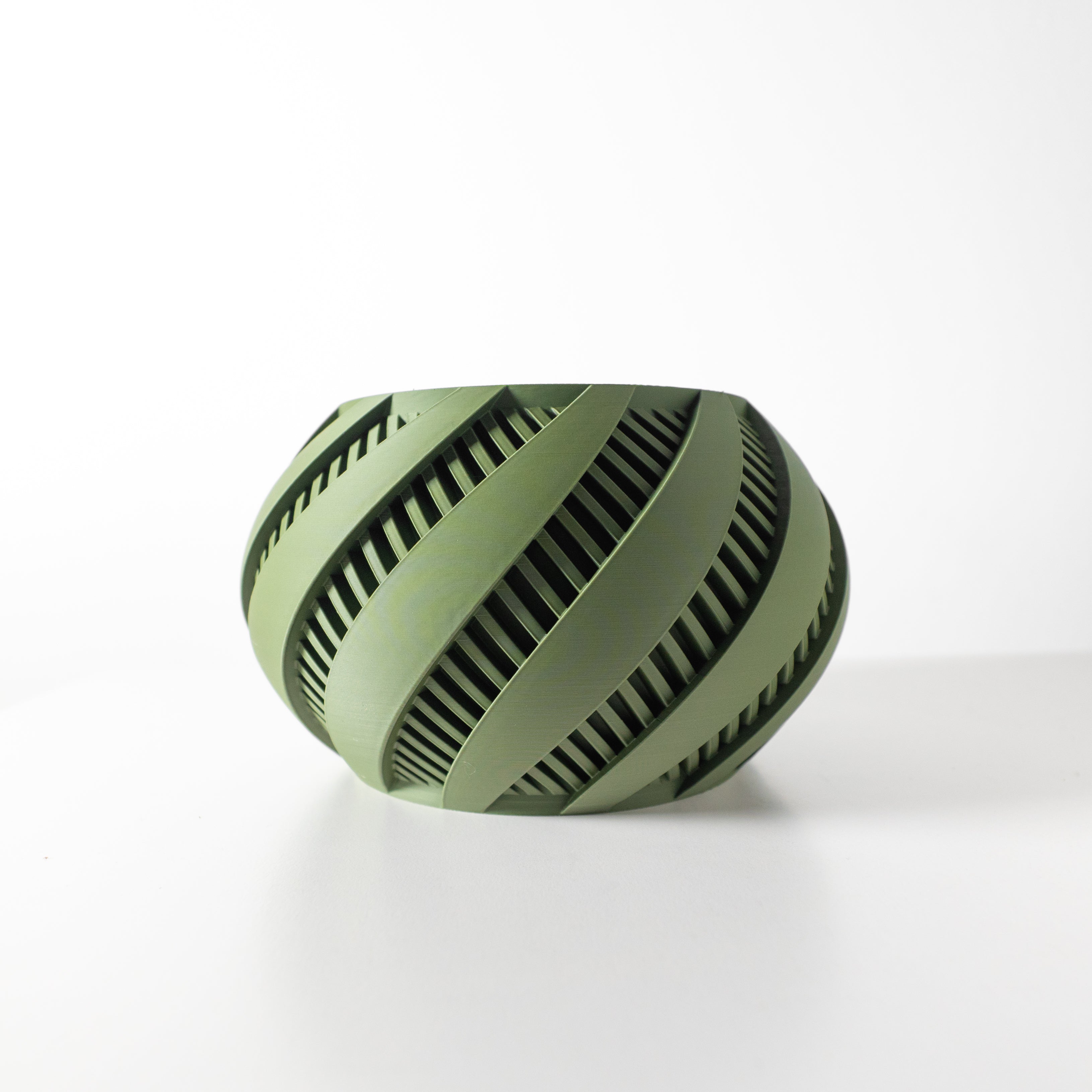 Krato Planter Pot