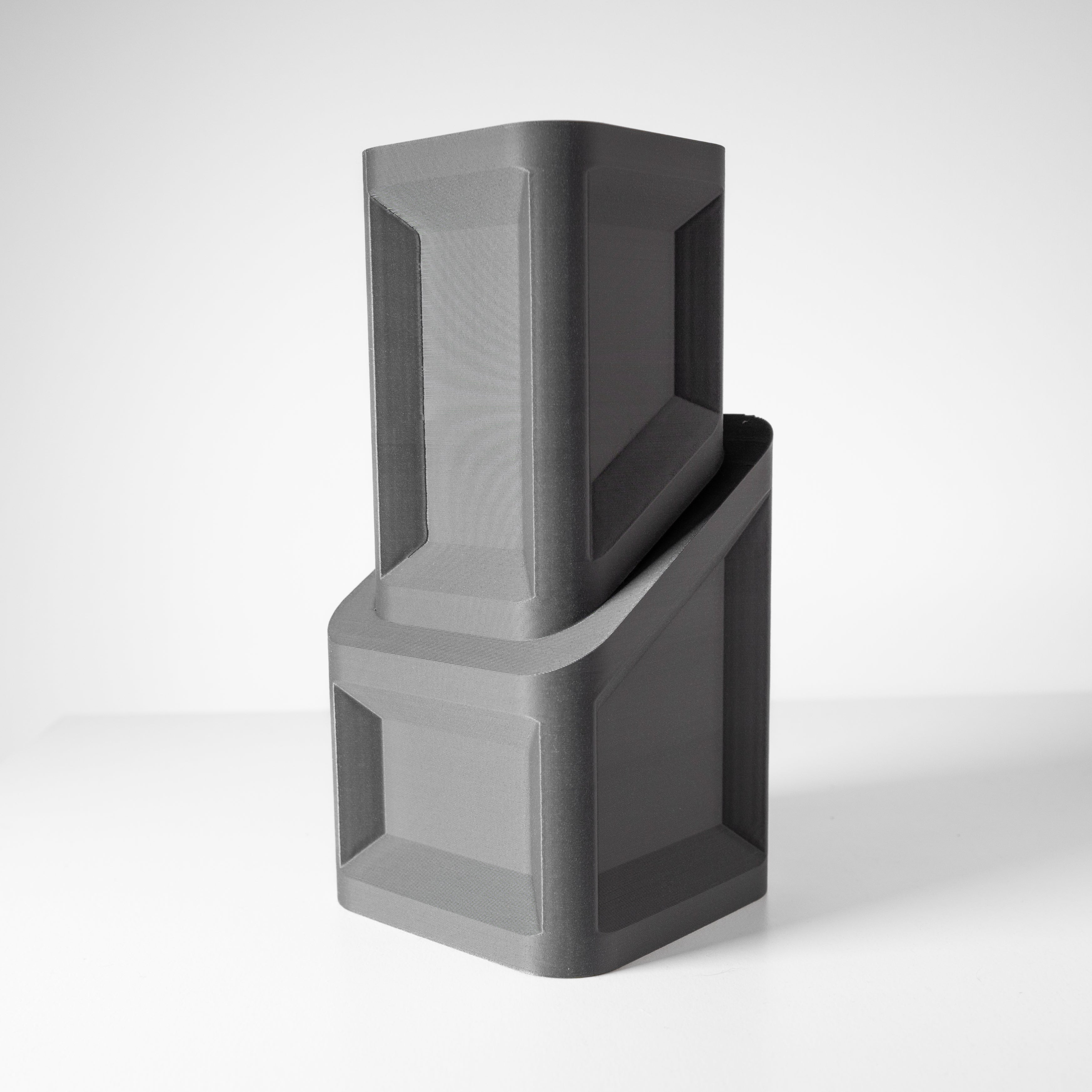 Cano Vase