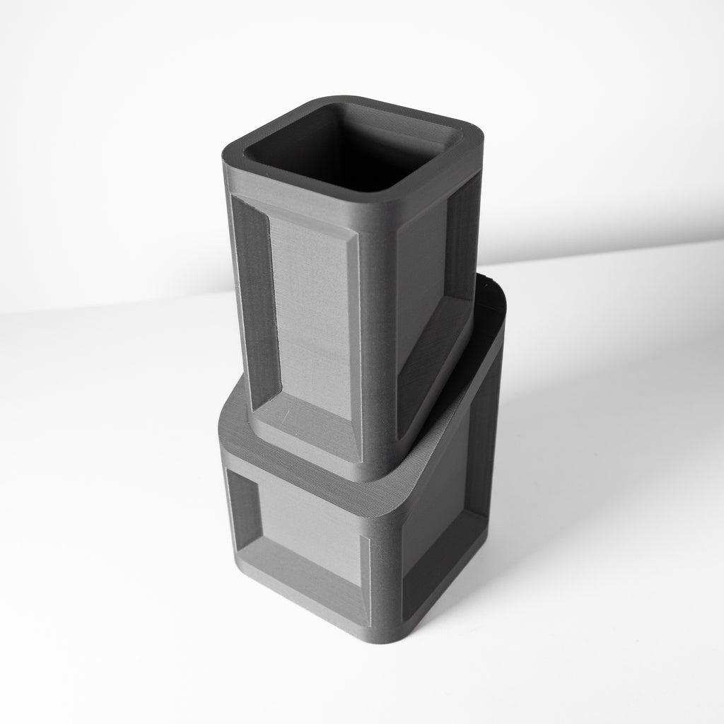 Cano Vase
