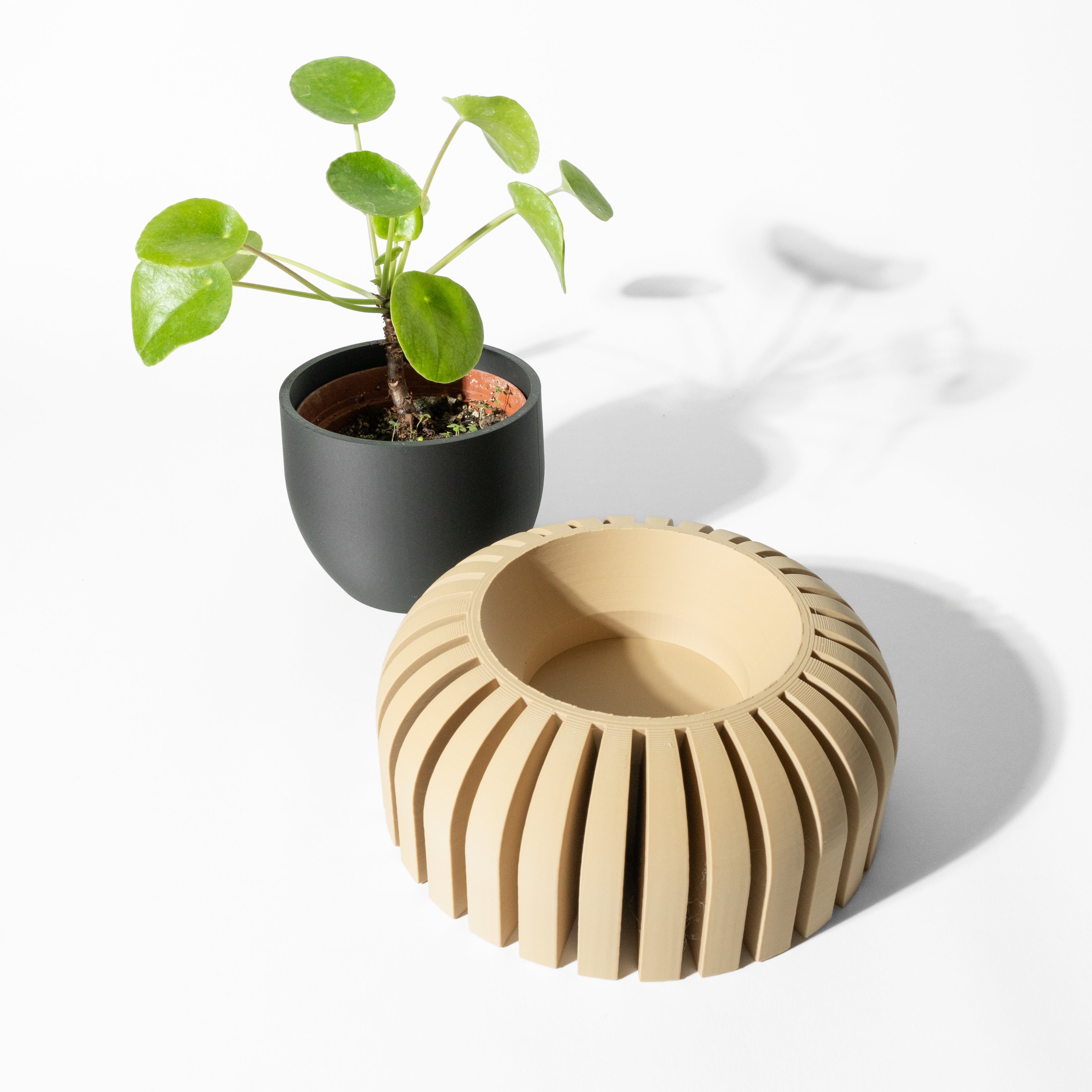 Karis Planter Pot
