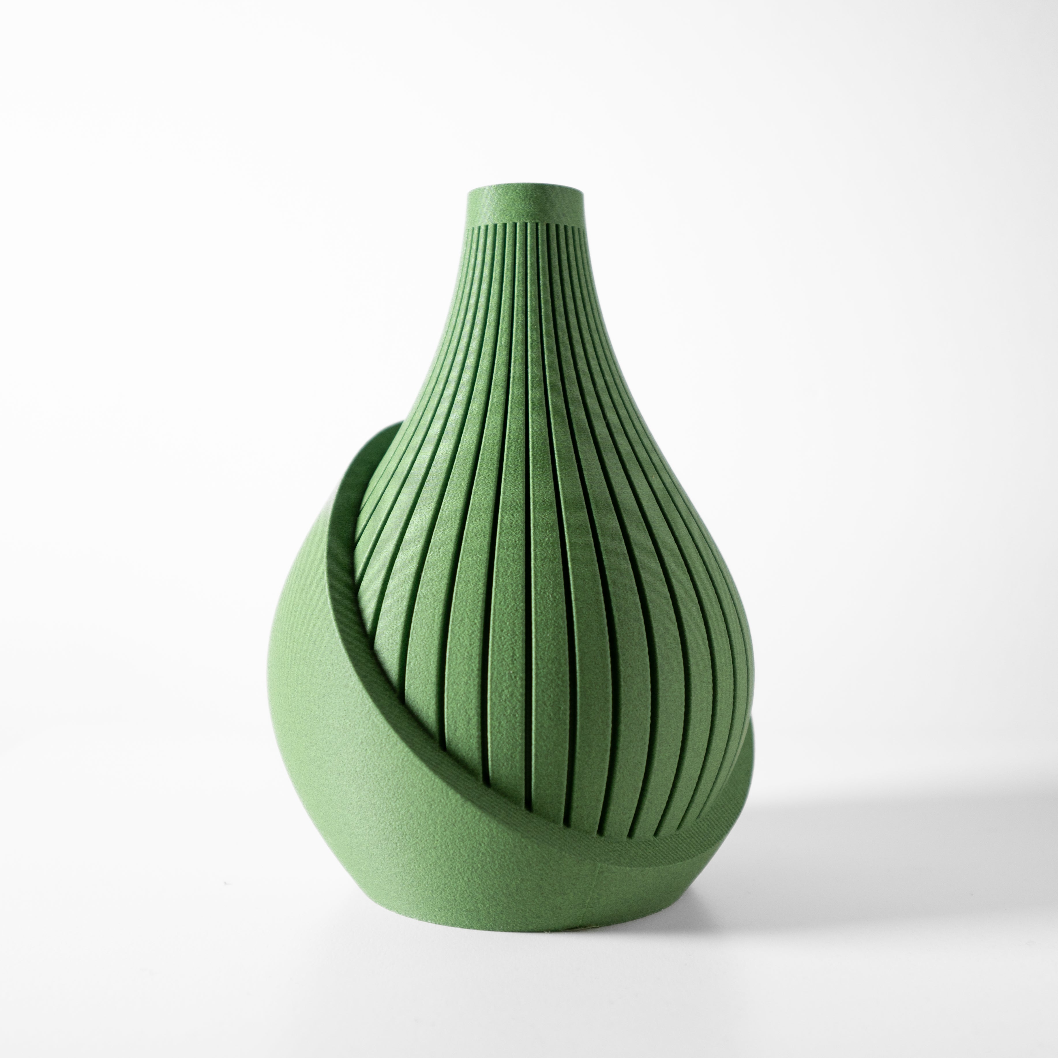 Yovi Vase