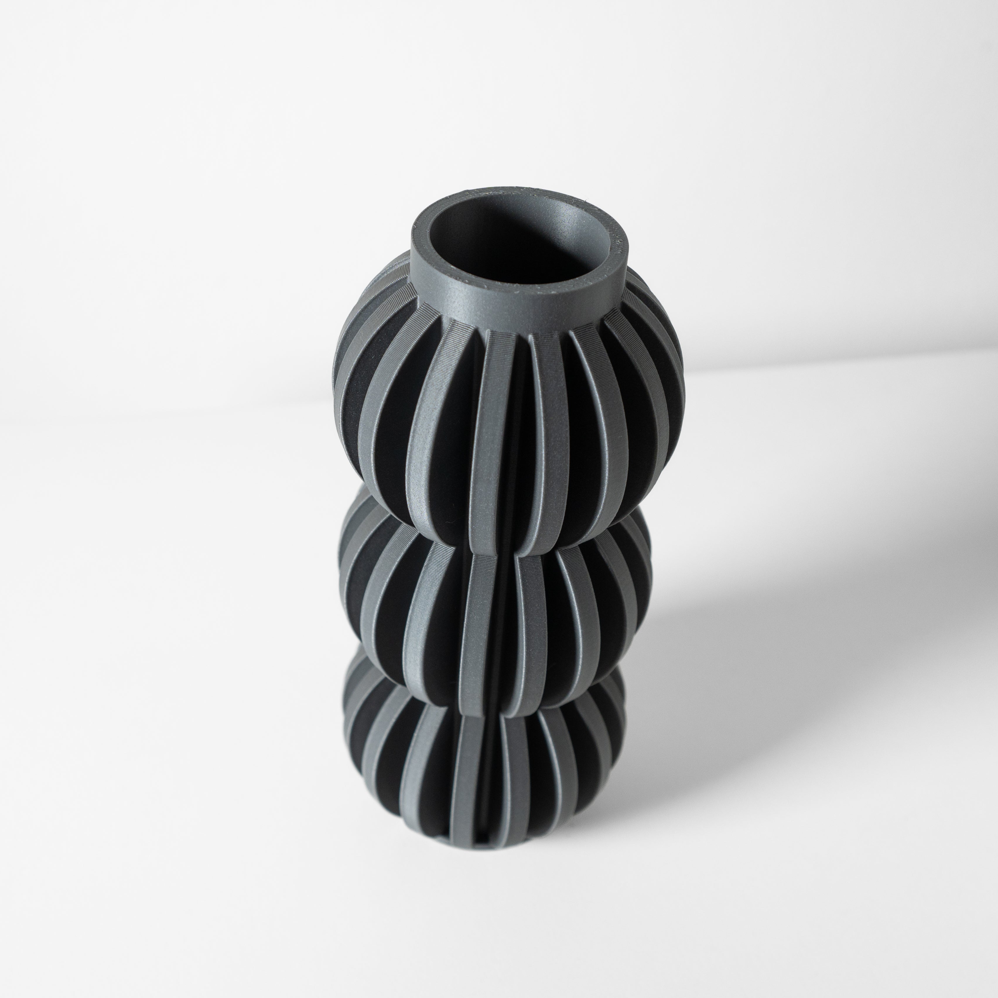 Alura Vase