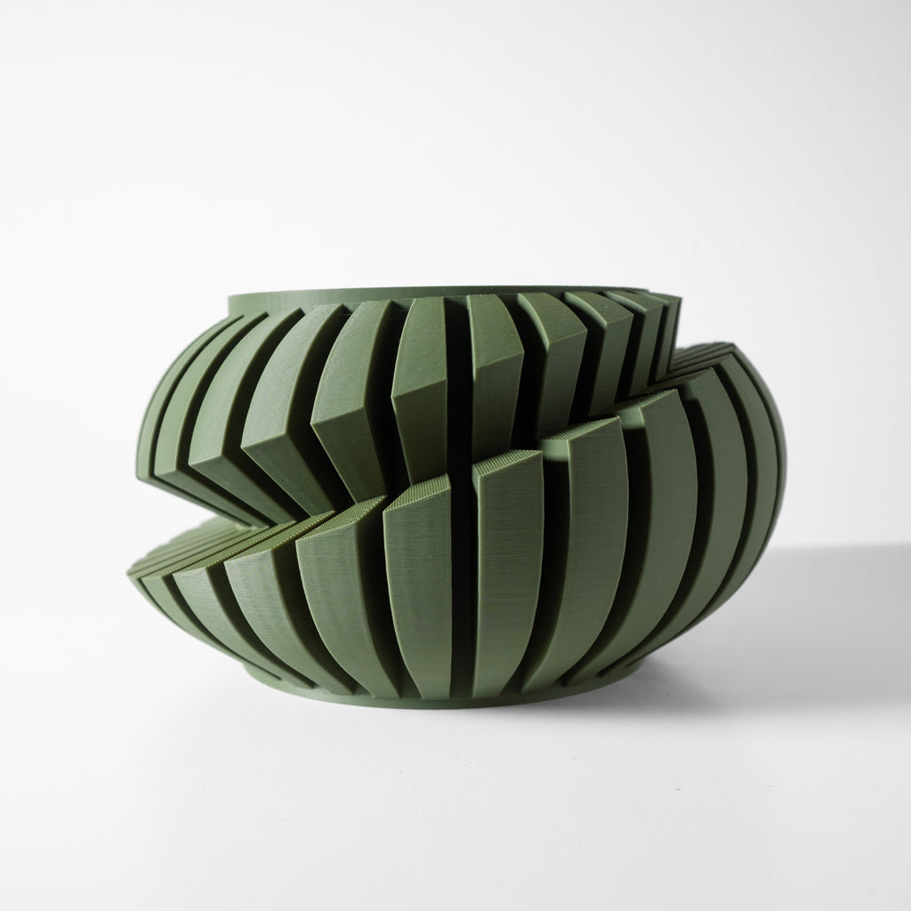 Luxira Planter Pot