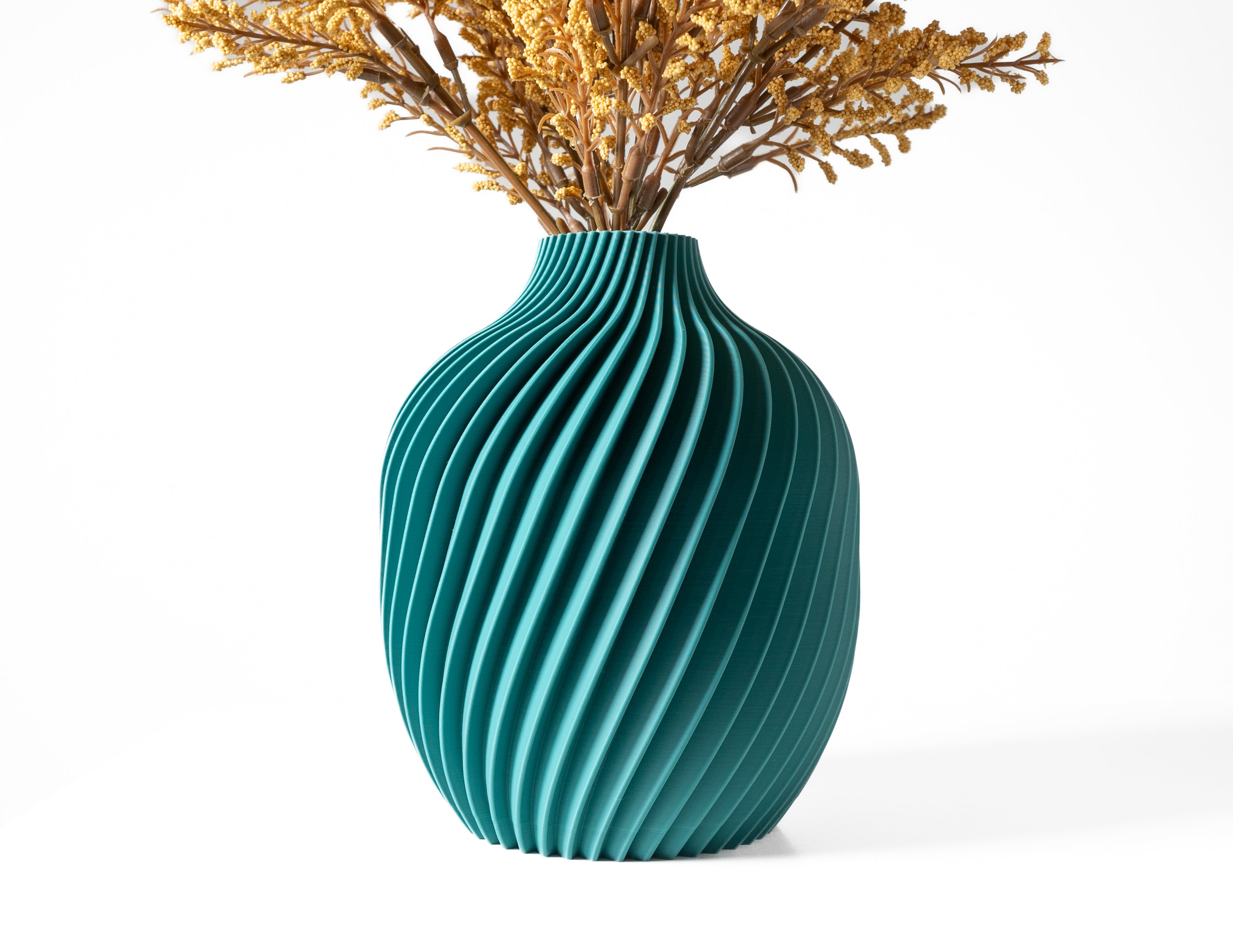 Kivan Vase