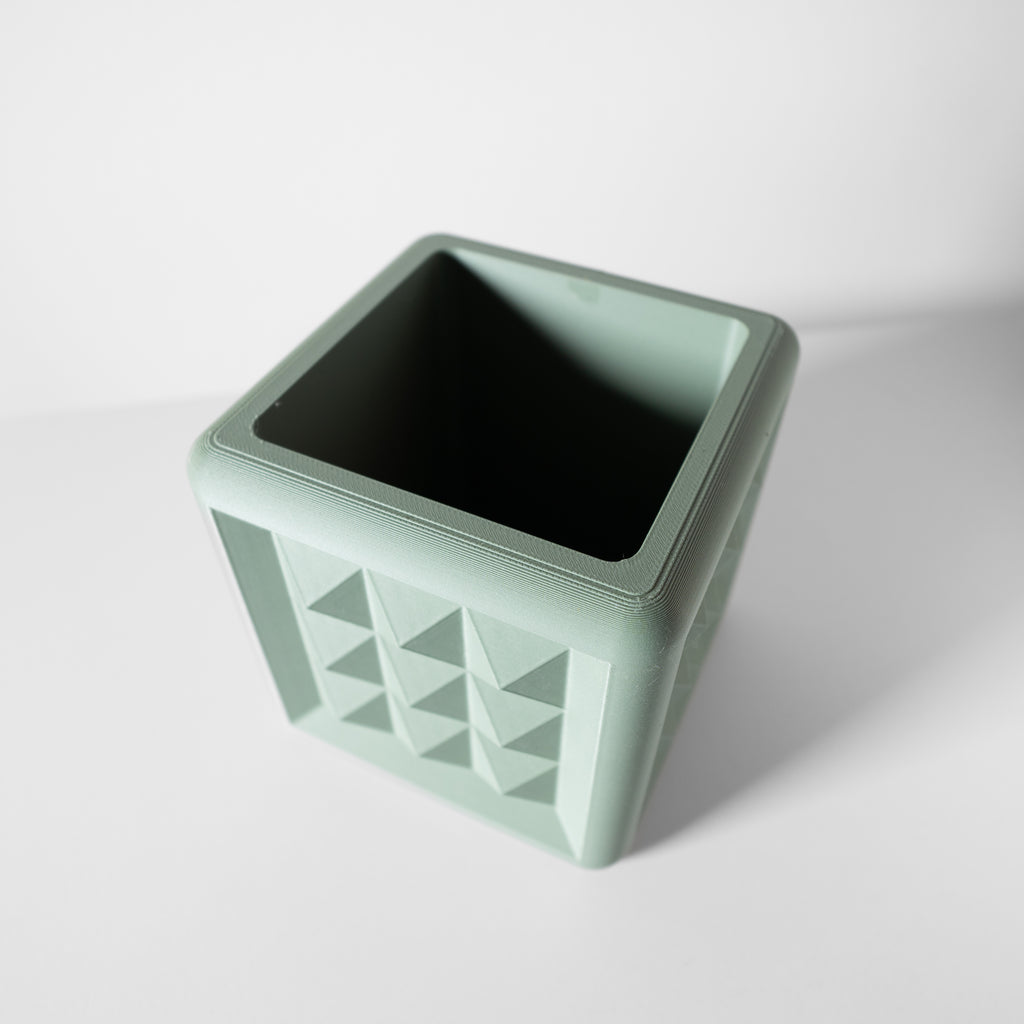 Novo Square Planter