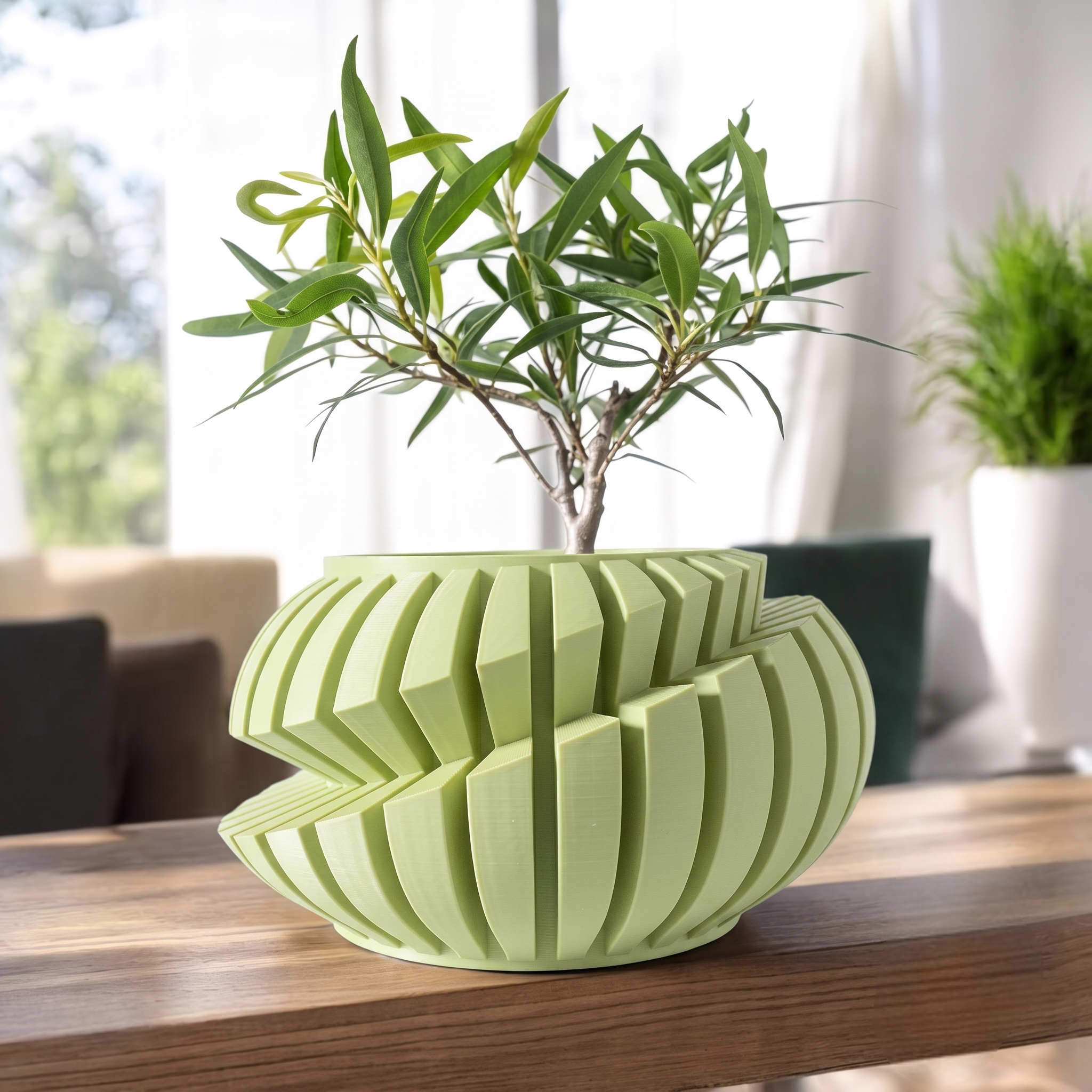 Luxira Planter Pot