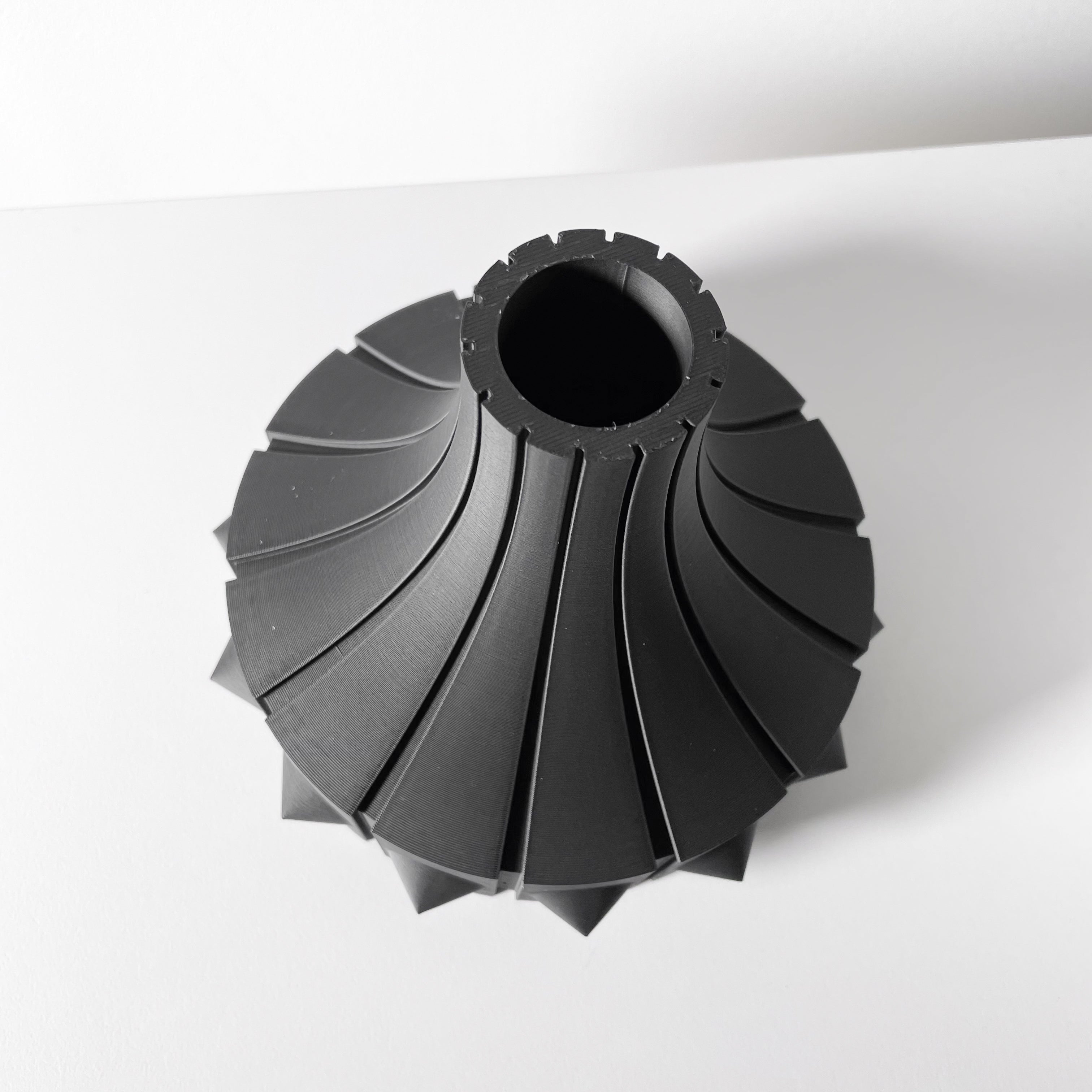 Rinsu Short Vase